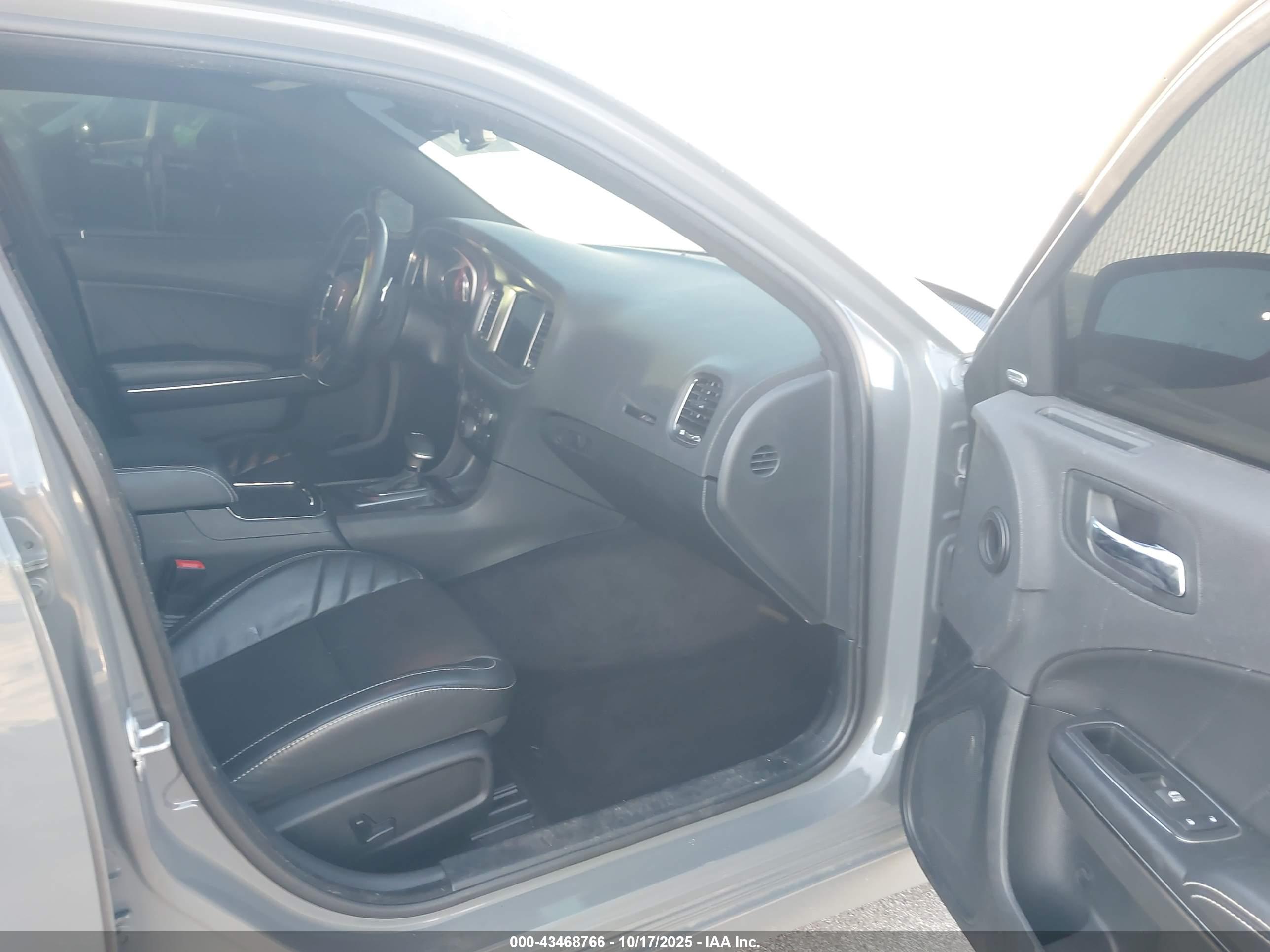 DODGE CHARGER image 5