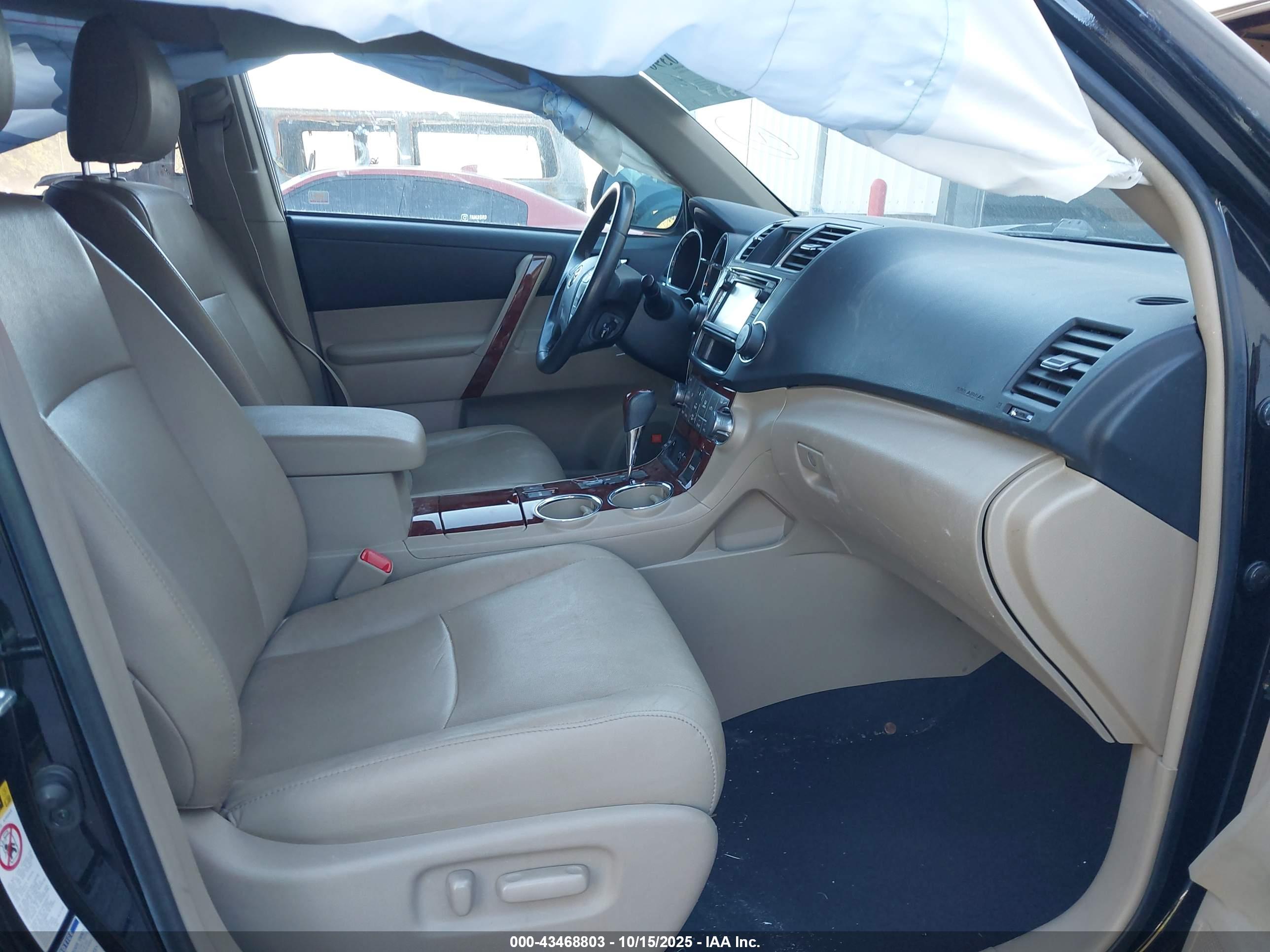 TOYOTA HIGHLANDER image 5