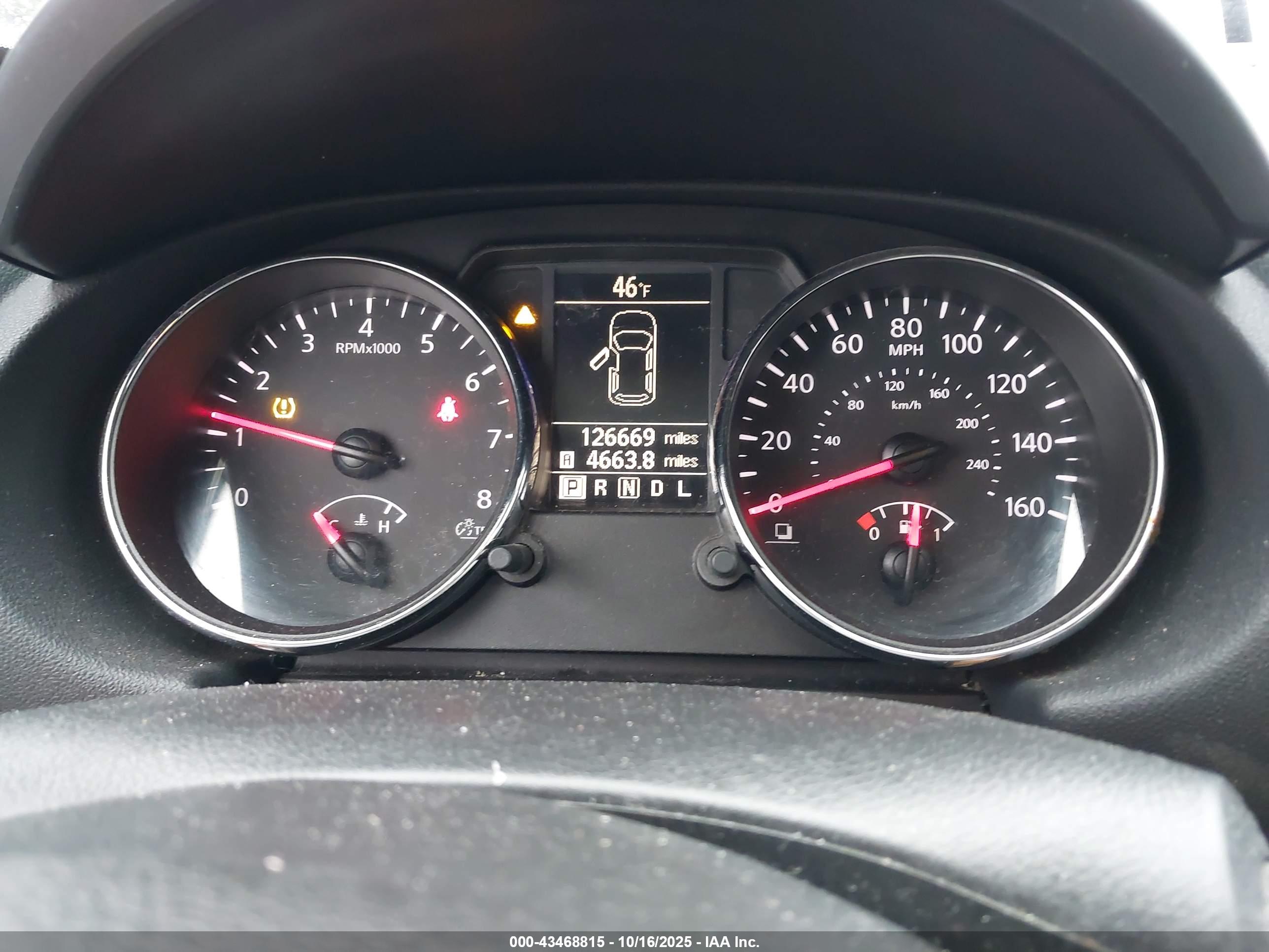 NISSAN ROGUE image 7