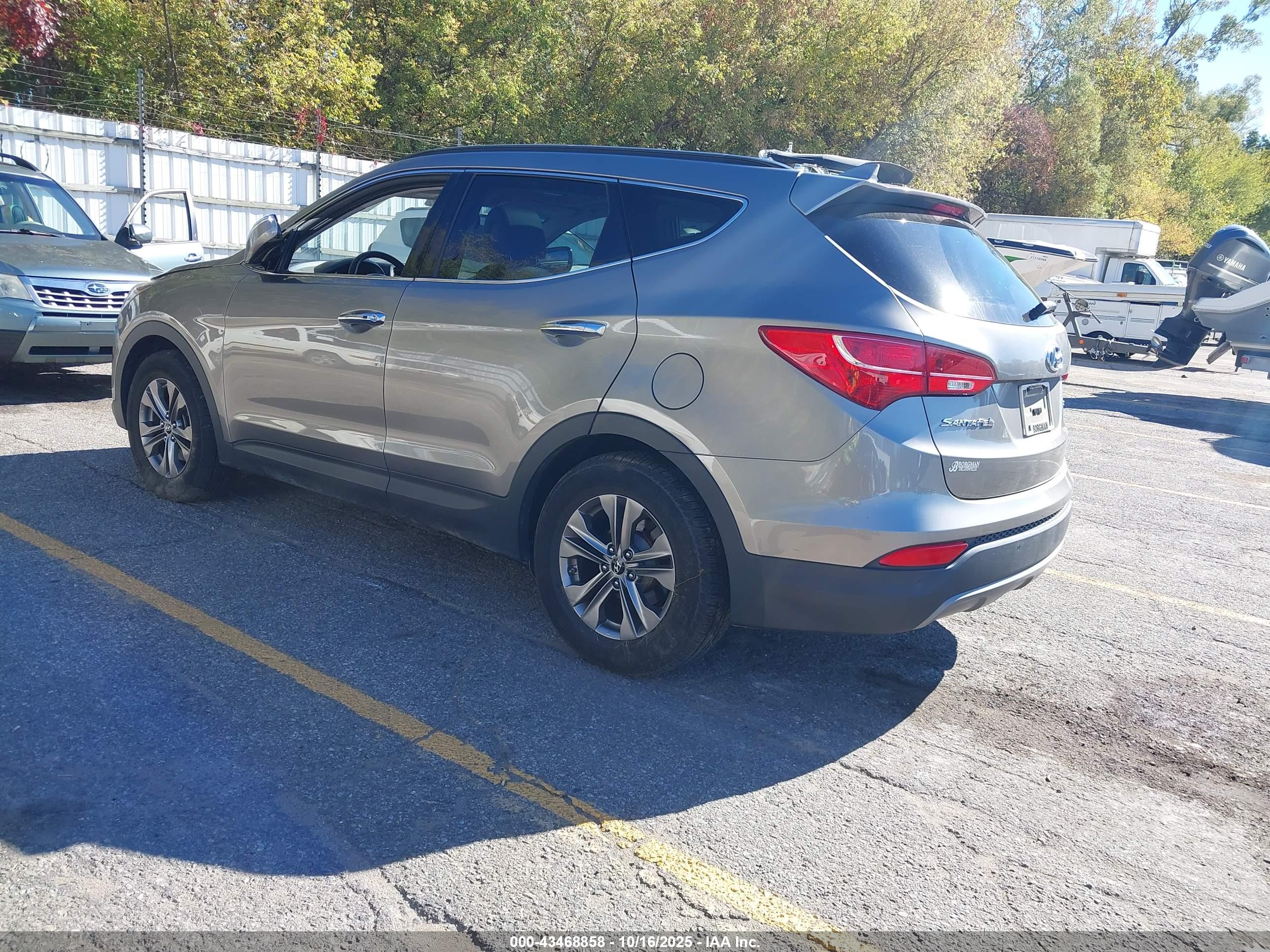 HYUNDAI SANTA image 3