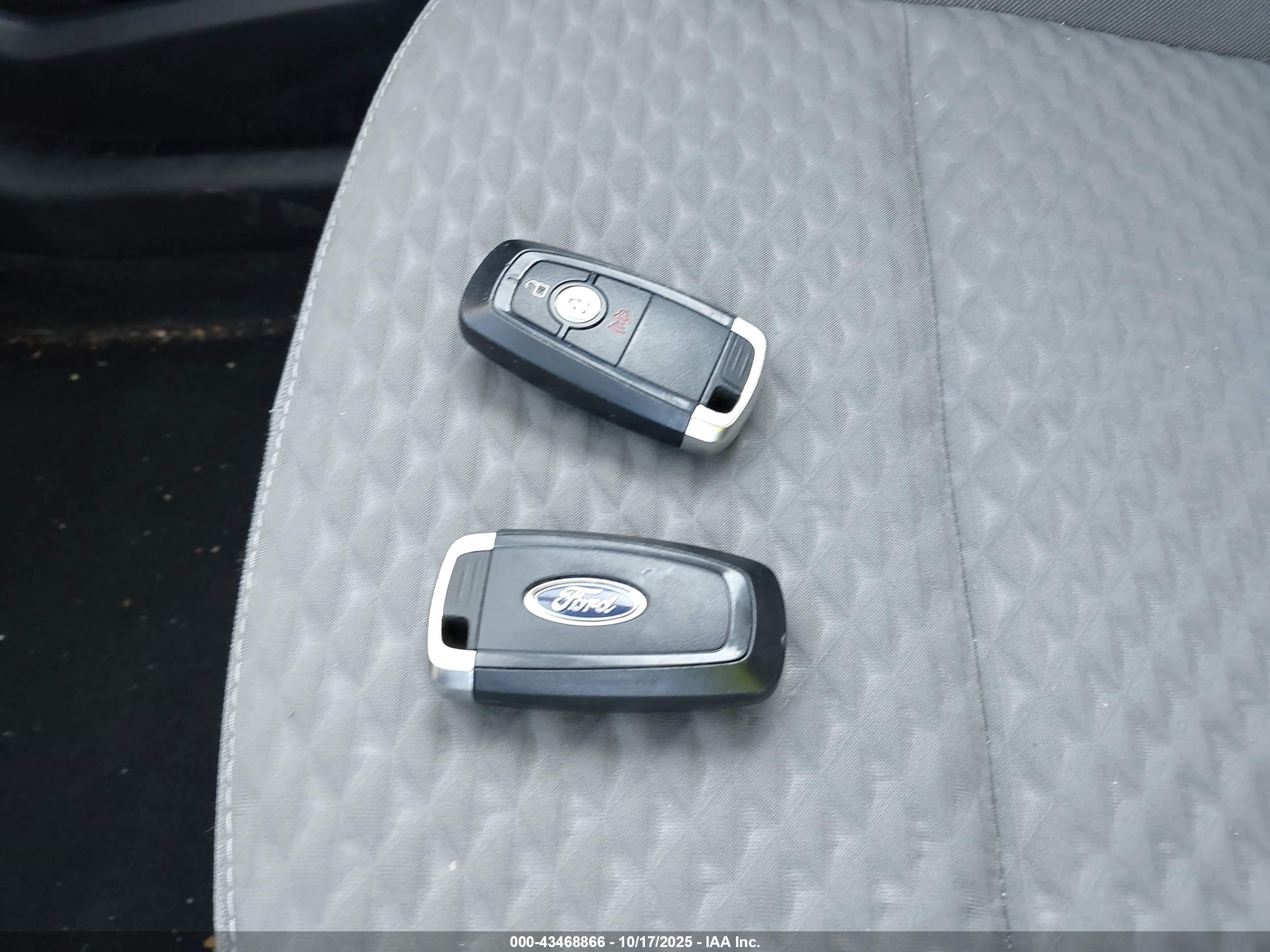 FORD ESCAPE image 11