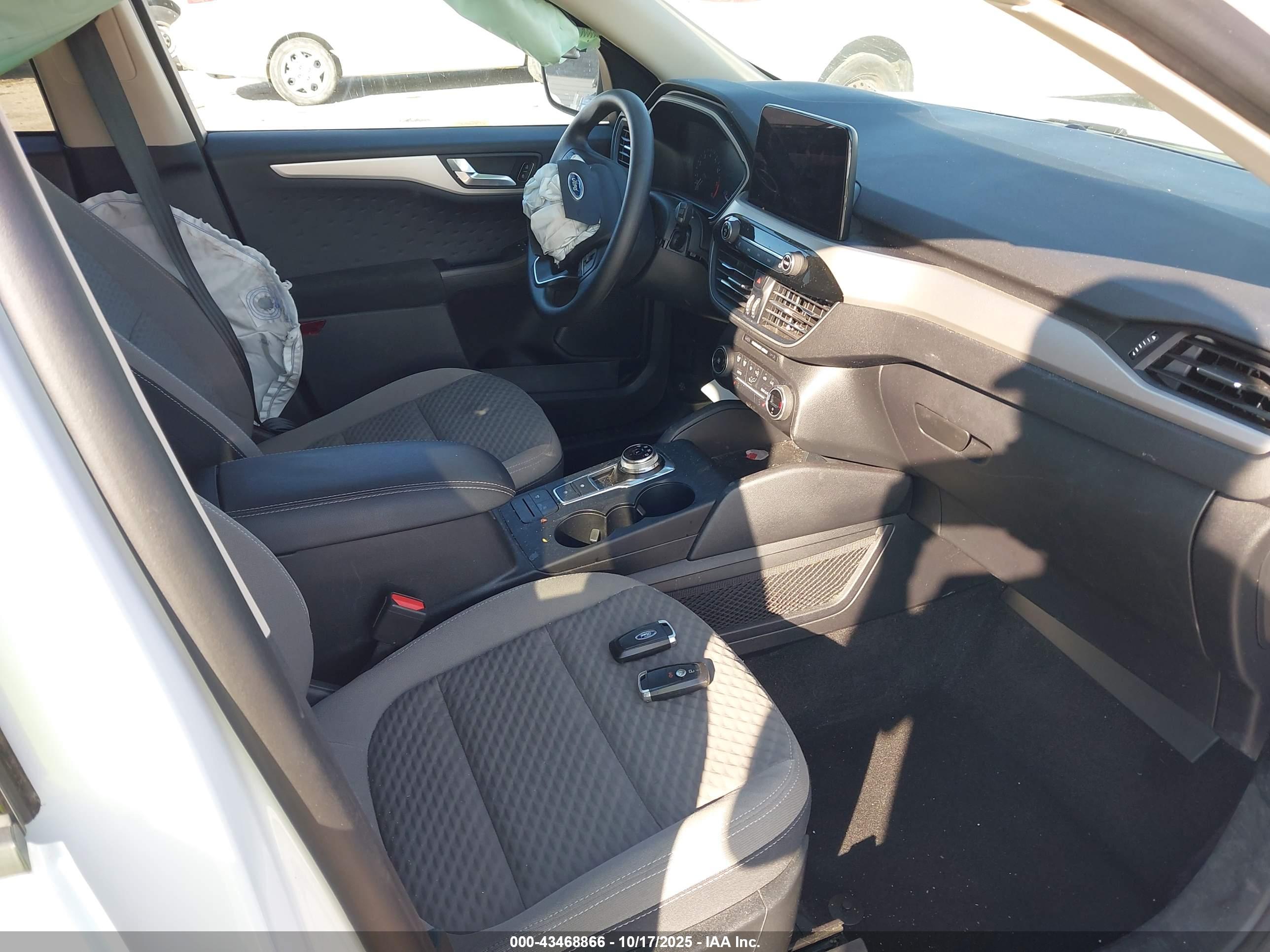 FORD ESCAPE image 5