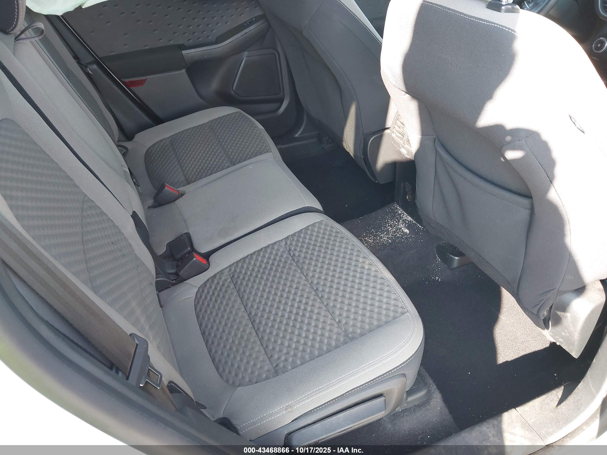 FORD ESCAPE image 8