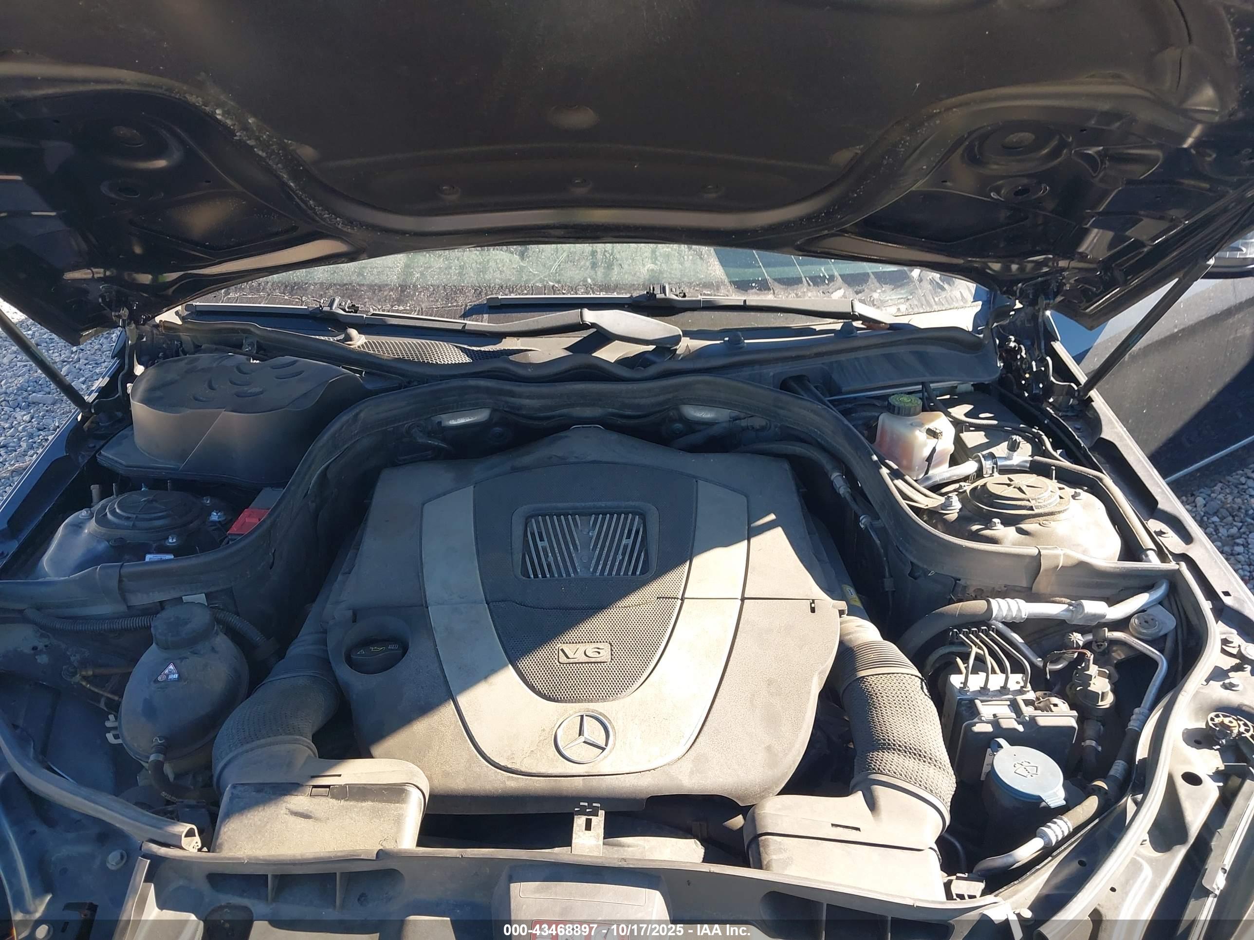 MERCEDES-BENZ E image 10