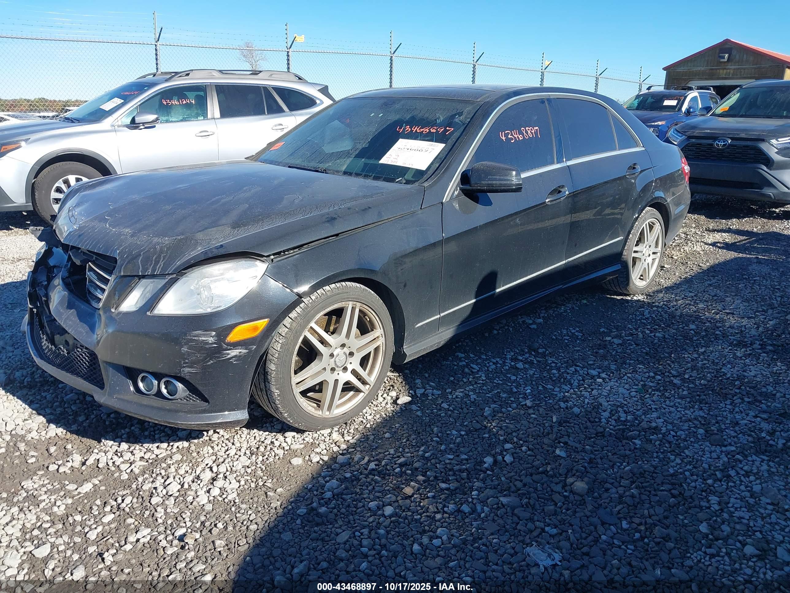 MERCEDES-BENZ E image 2