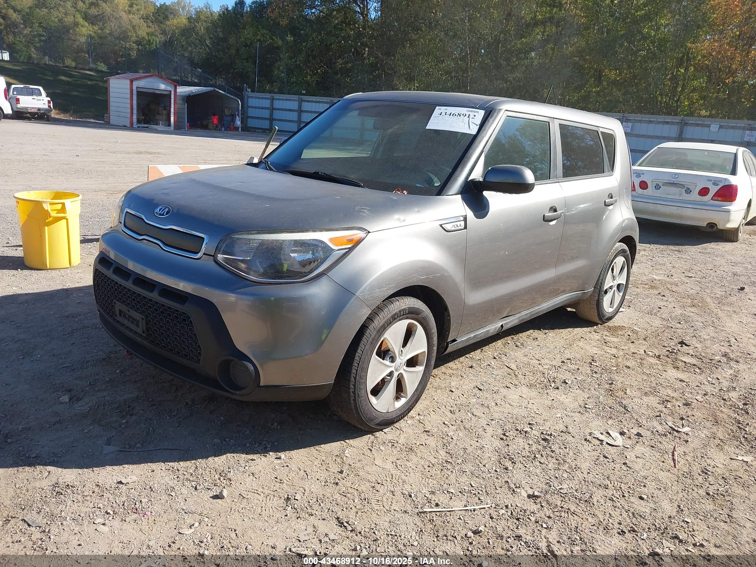 KIA SOUL image 2