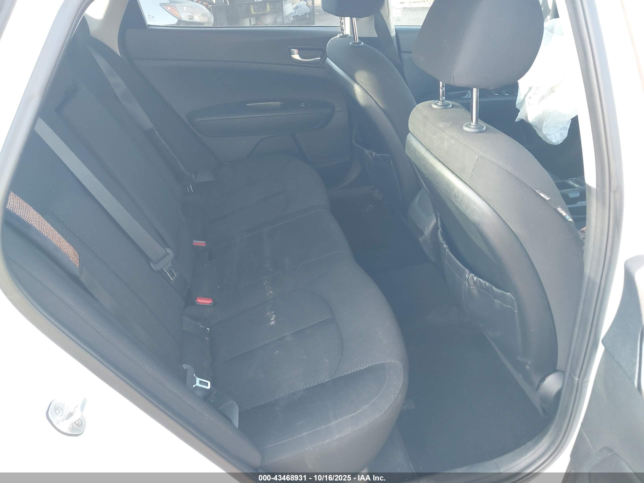 KIA OPTIMA image 8