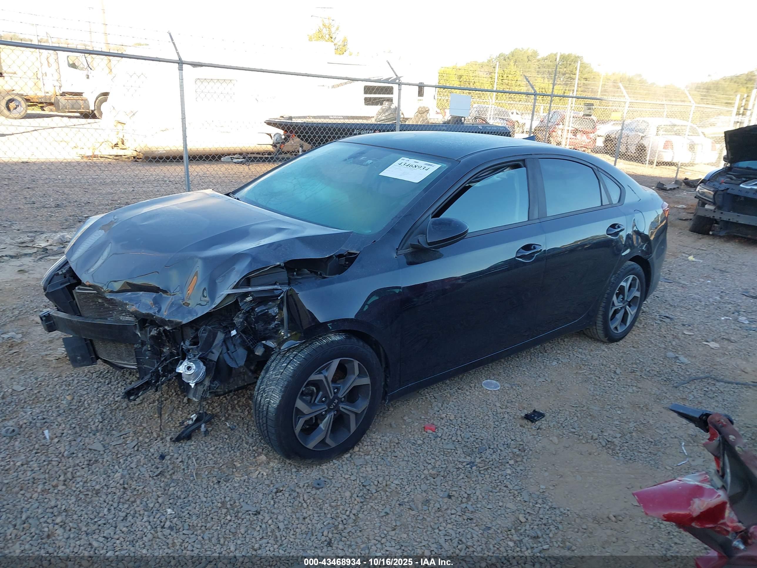 KIA FORTE image 2