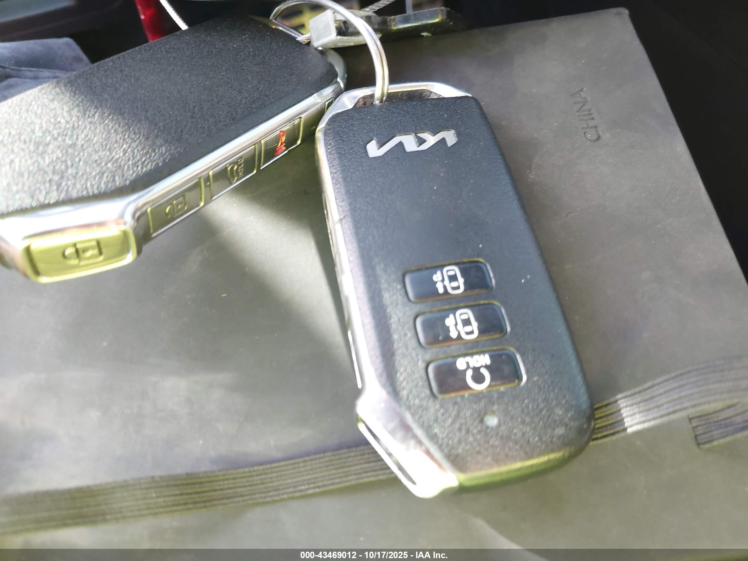KIA SPORTAGE image 11