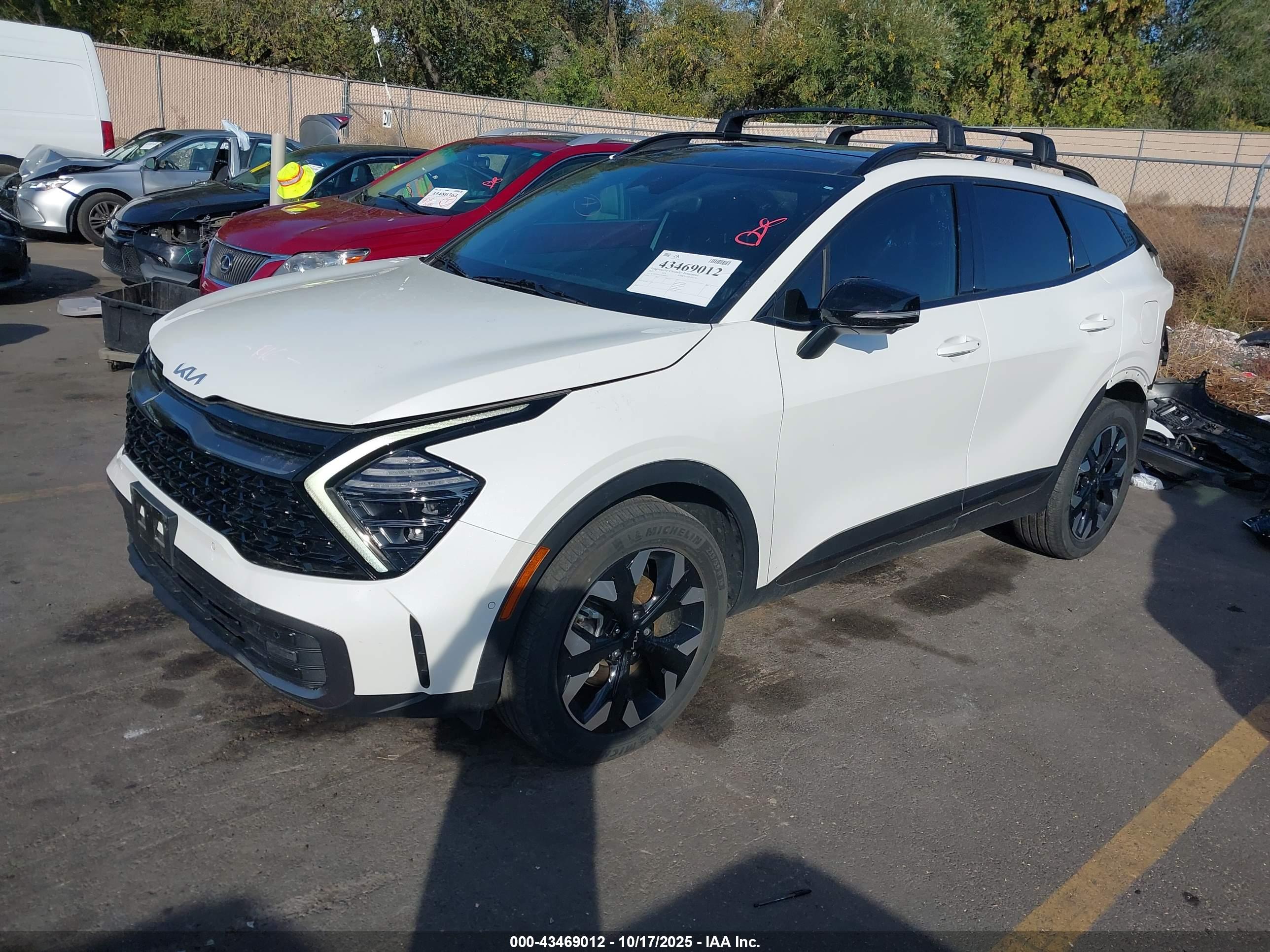 KIA SPORTAGE image 2
