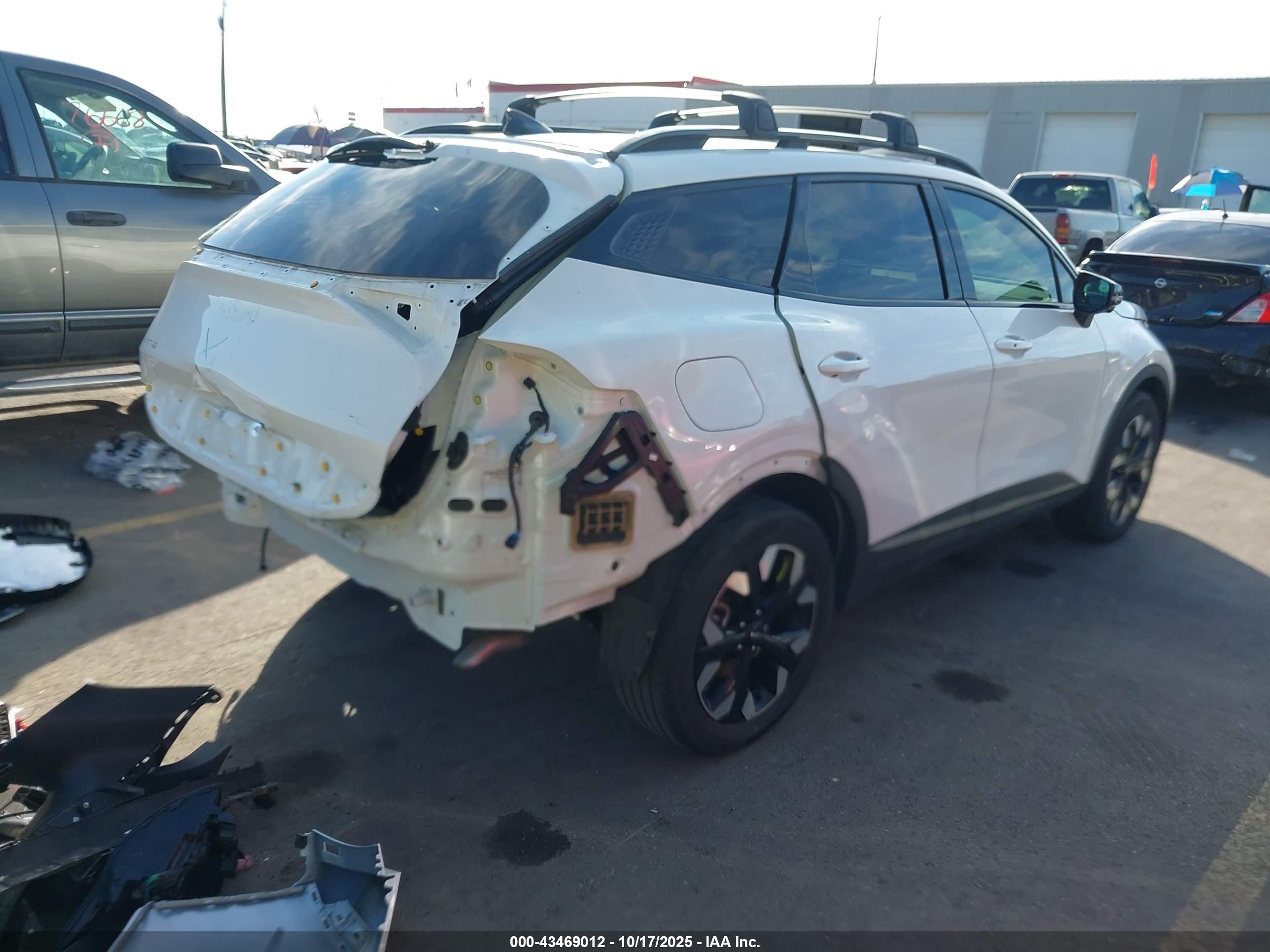 KIA SPORTAGE image 4