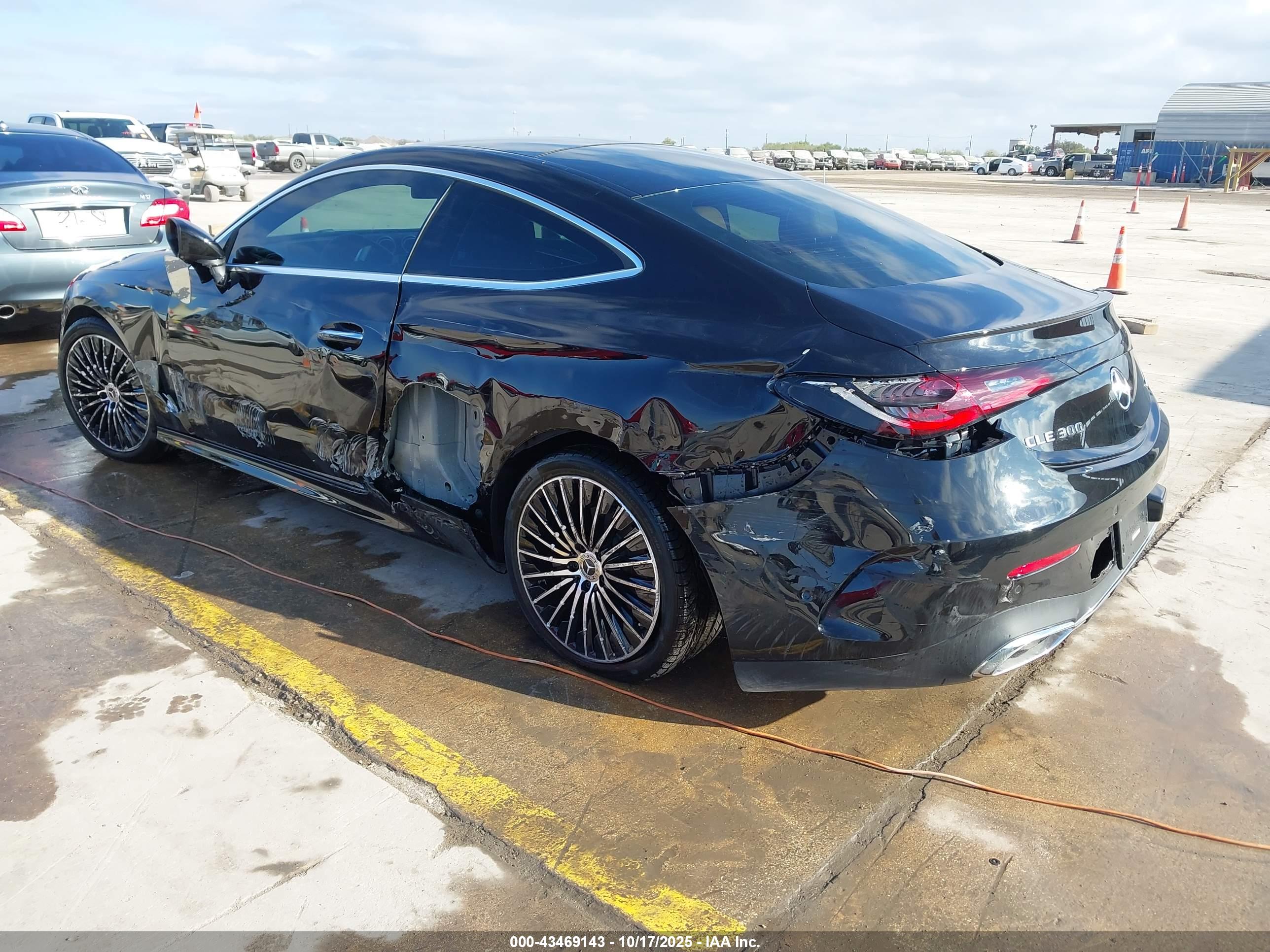 MERCEDES-BENZ CLE image 3