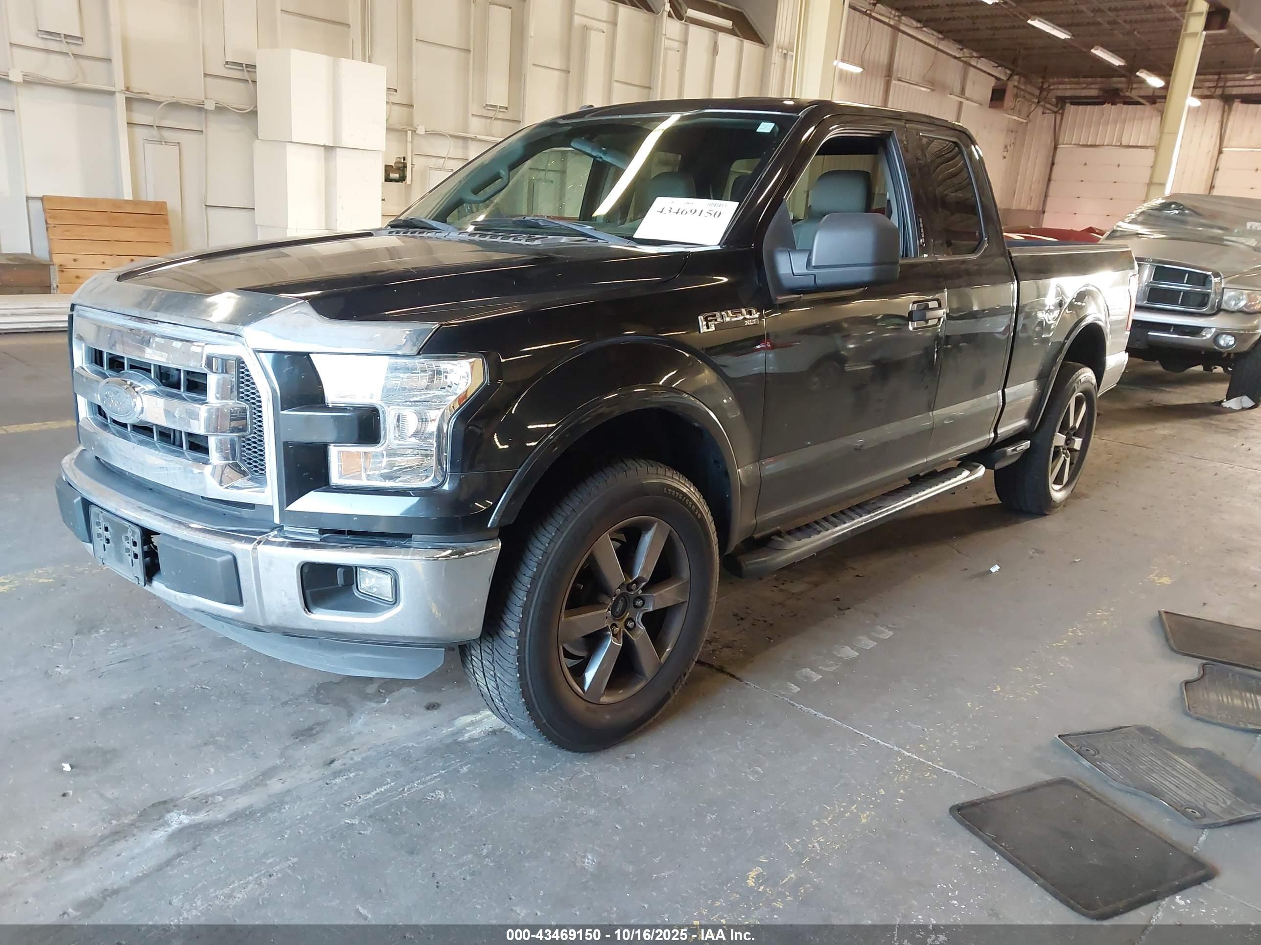 FORD F-150 image 2