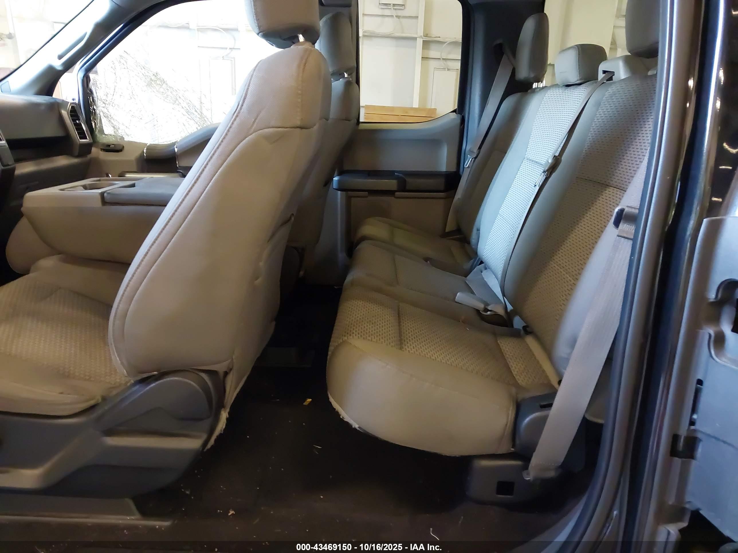 FORD F-150 image 8