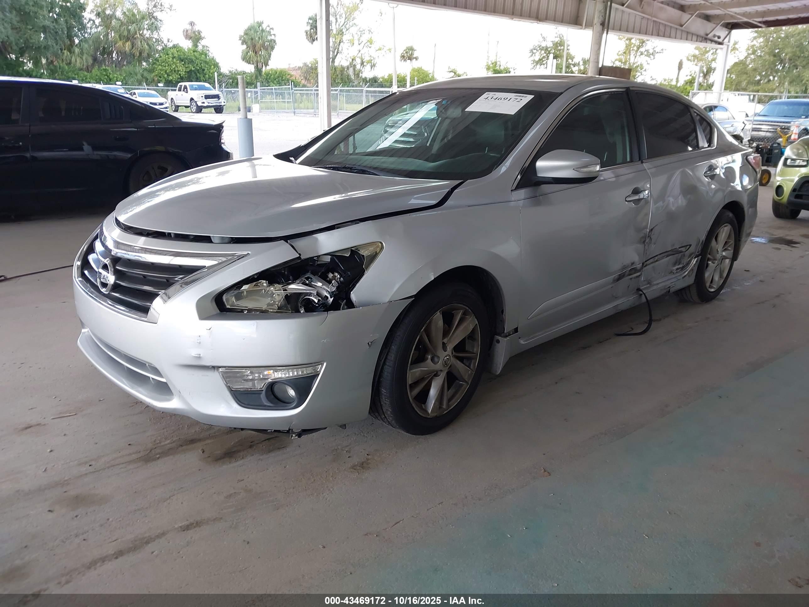 NISSAN ALTIMA image 2
