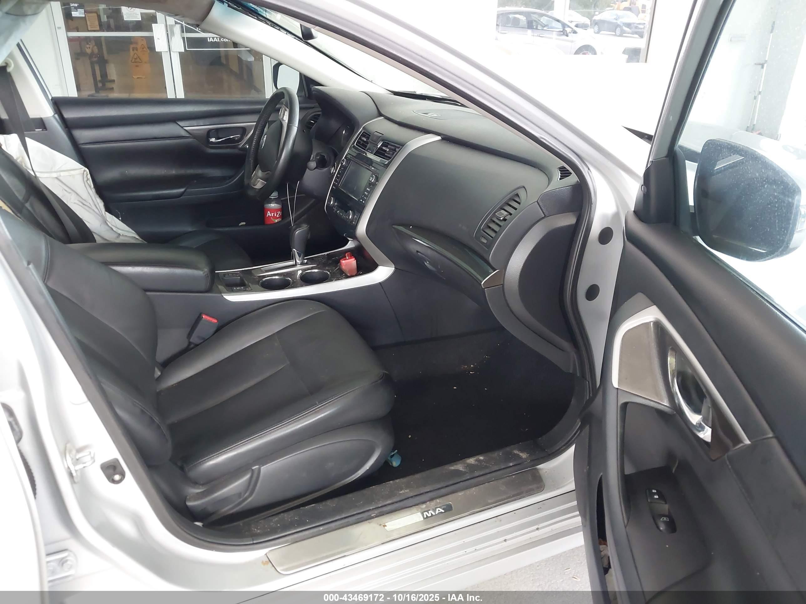NISSAN ALTIMA image 5