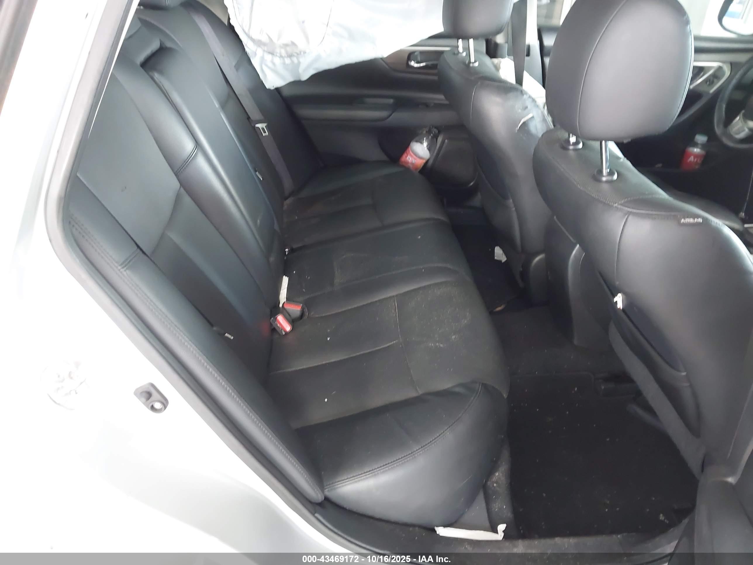 NISSAN ALTIMA image 8