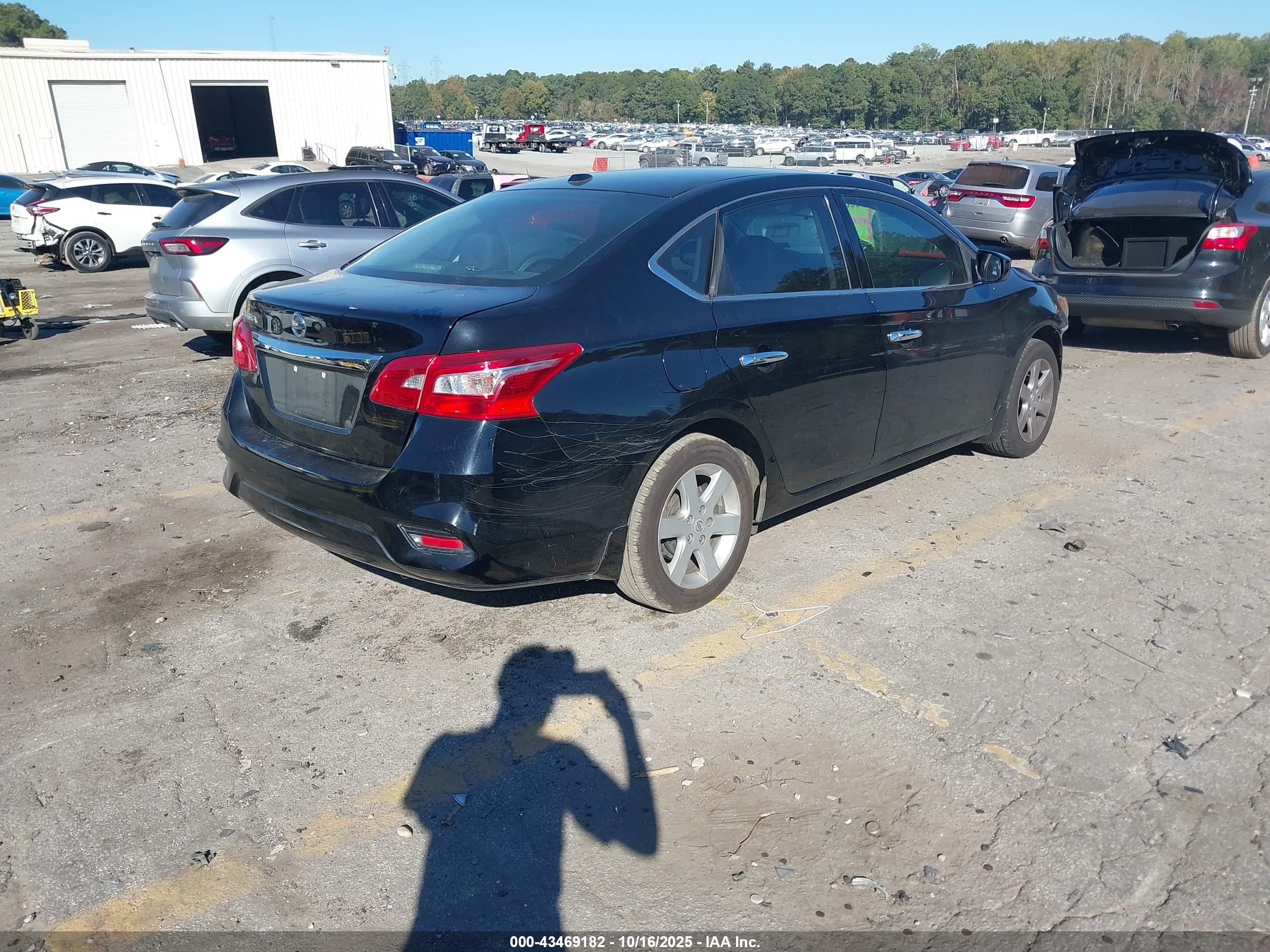 NISSAN SENTRA image 4