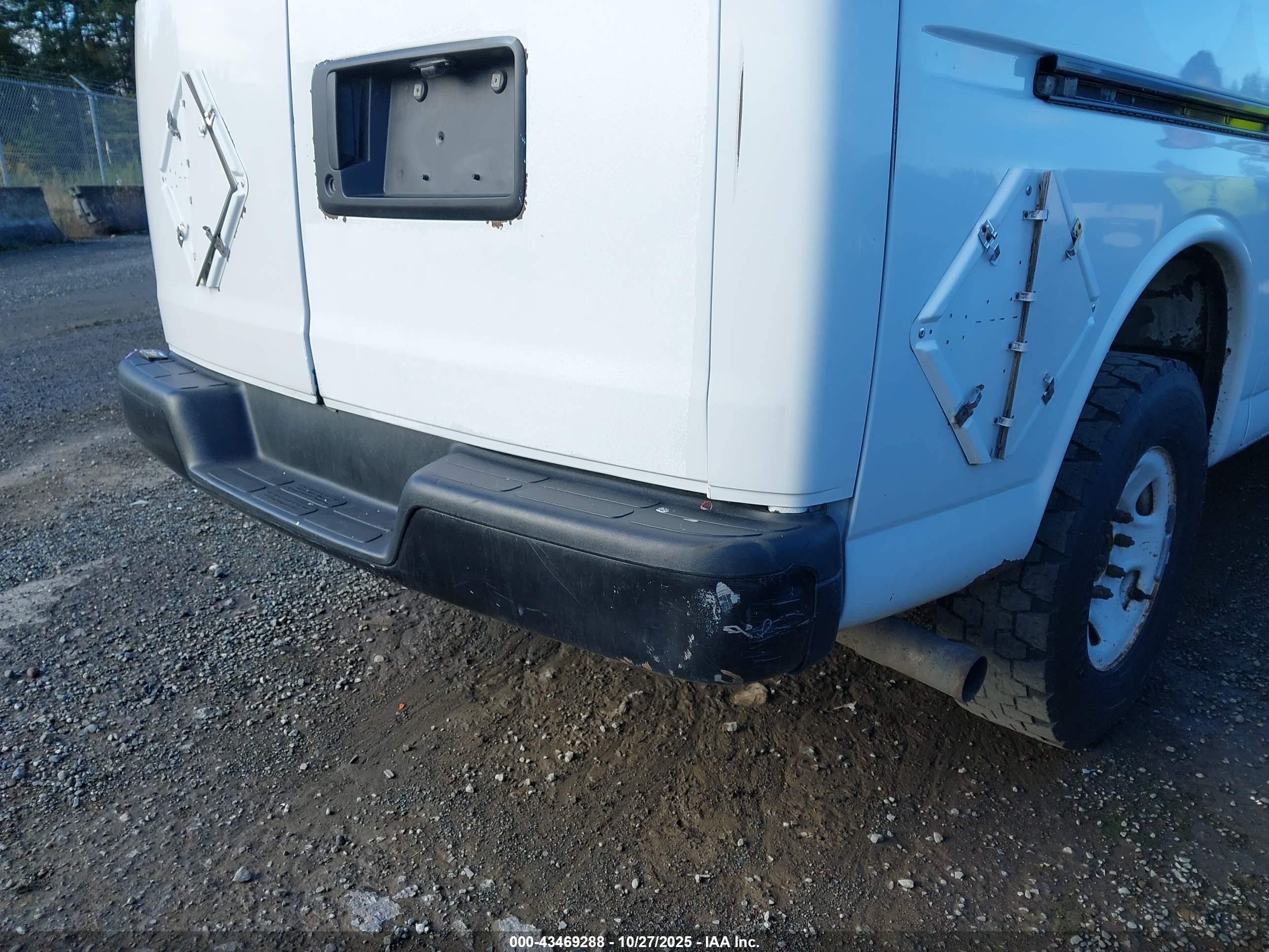 GMC SAVANA image 6