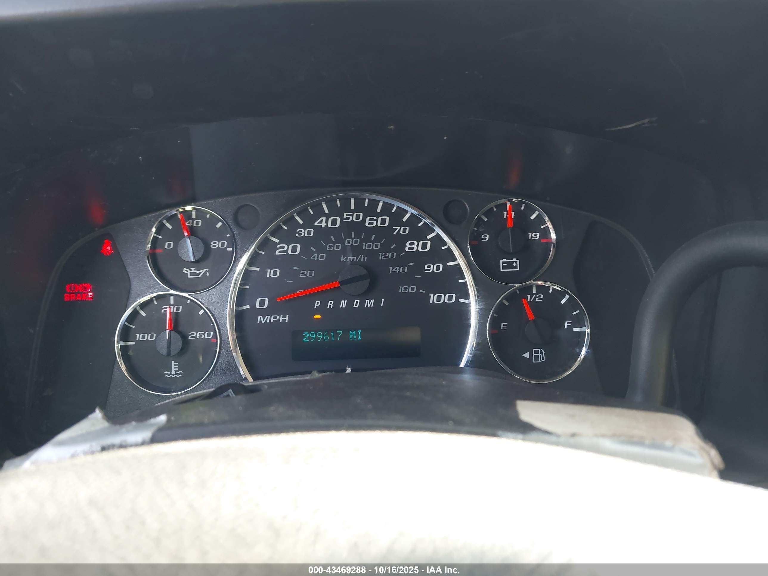 GMC SAVANA image 7