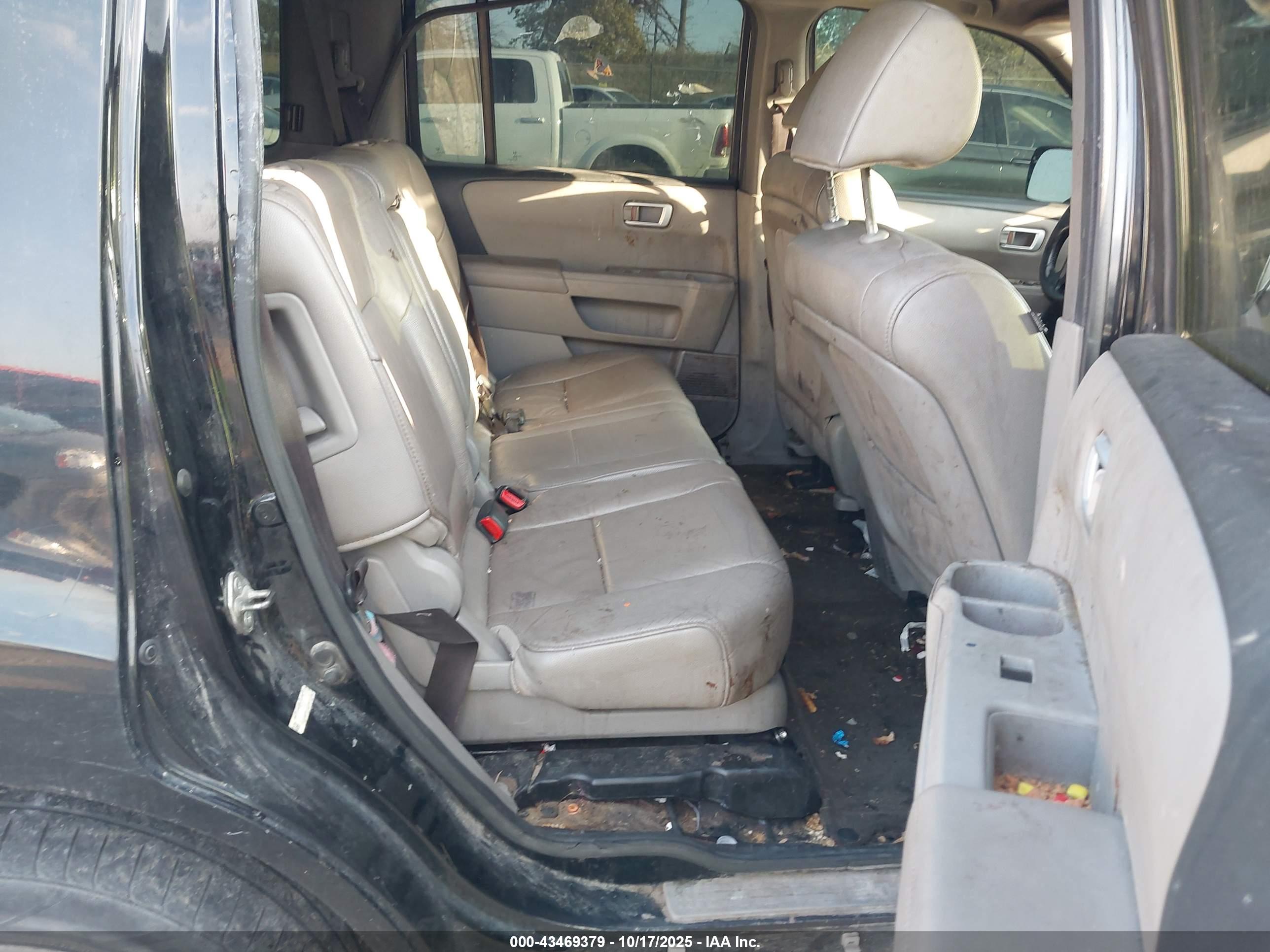 HONDA PILOT image 8