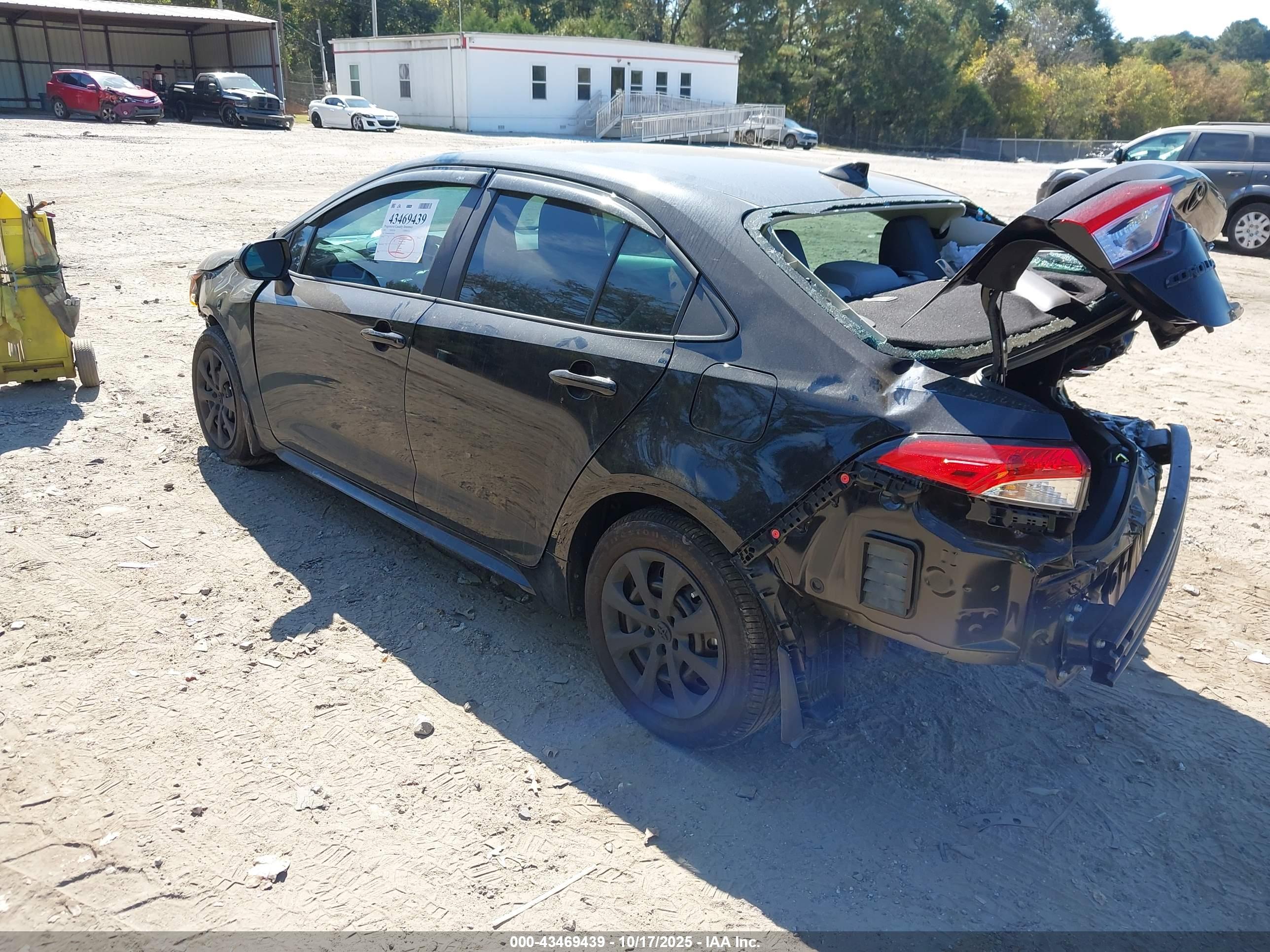 TOYOTA COROLLA image 3