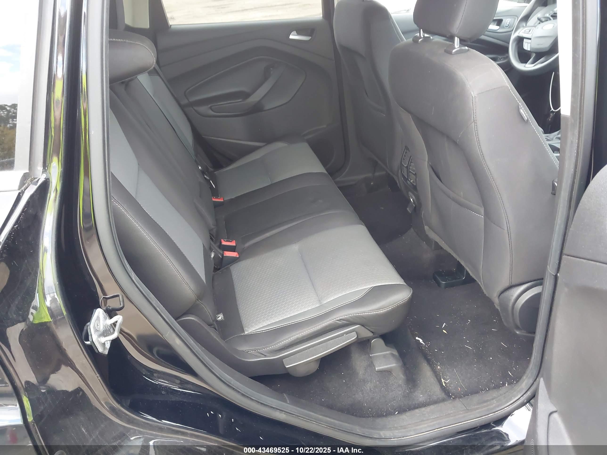 FORD ESCAPE image 8