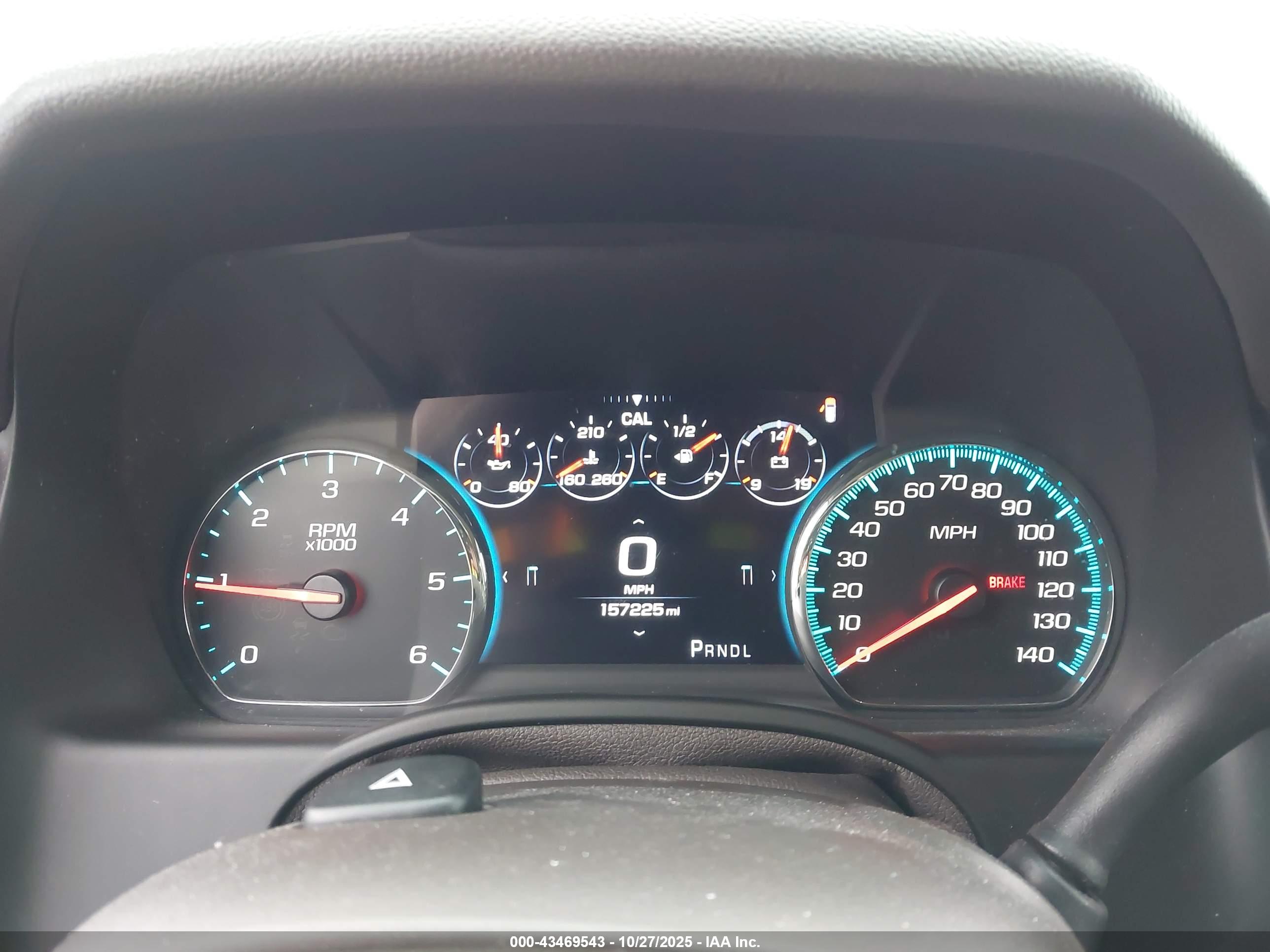 CHEVROLET SUBURBAN image 7