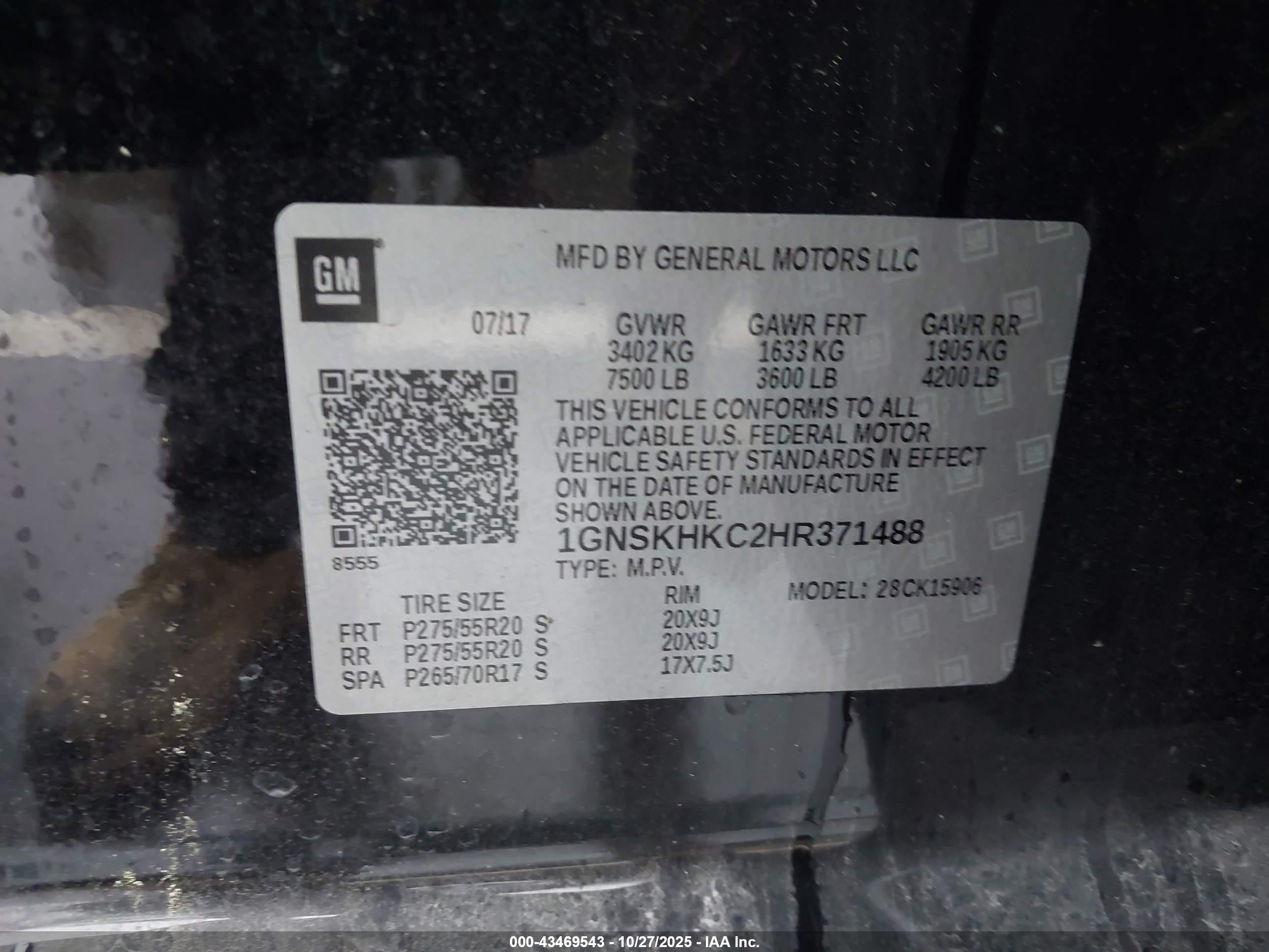 CHEVROLET SUBURBAN image 9