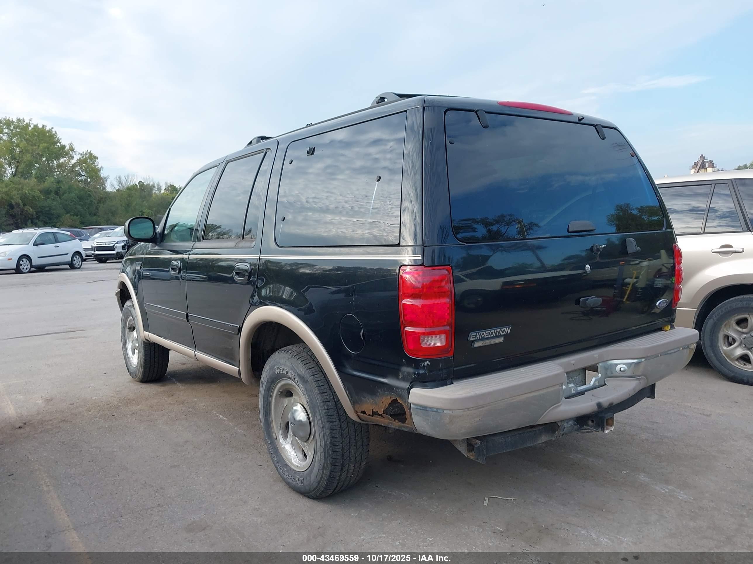 FORD EXPEDITION image 3