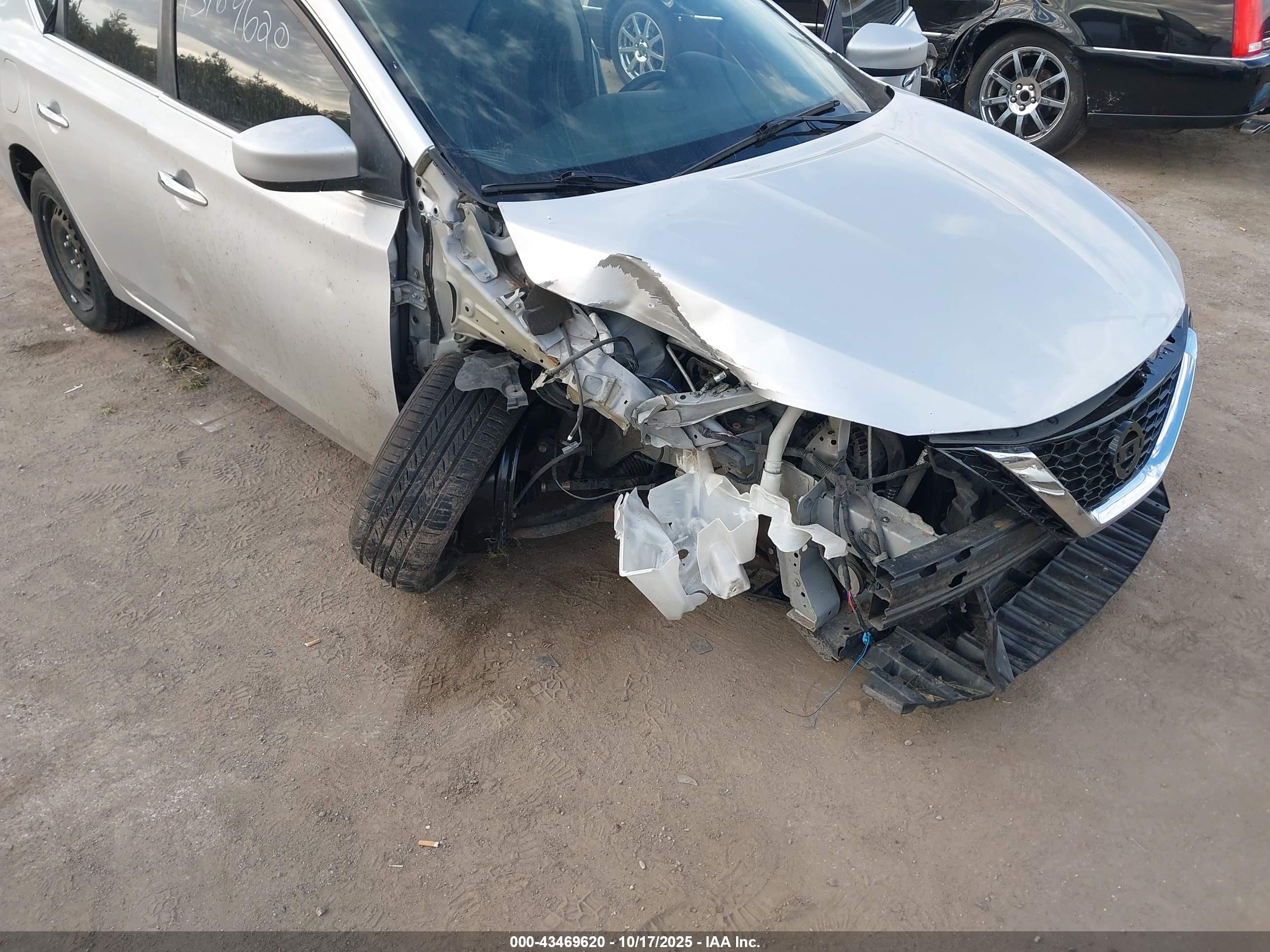 NISSAN SENTRA image 6