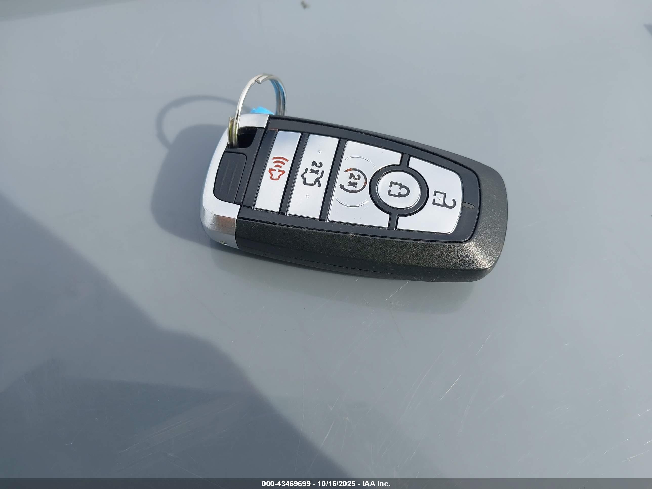 FORD MUSTANG image 11
