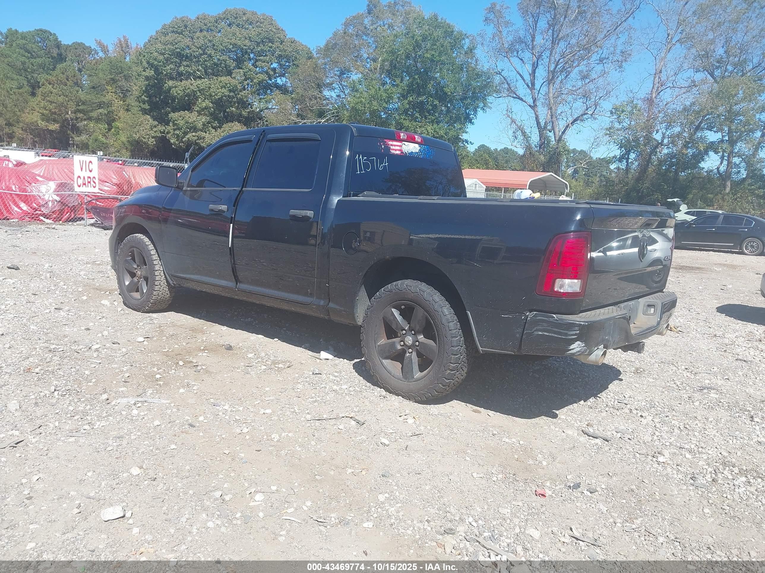 RAM 1500 image 3