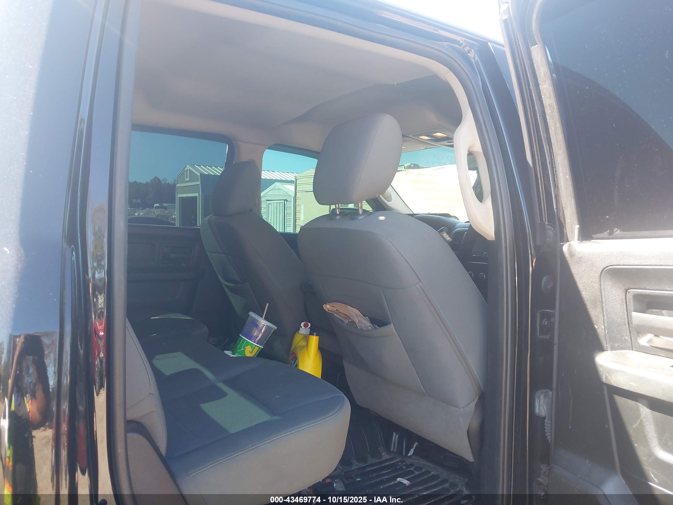 RAM 1500 image 8