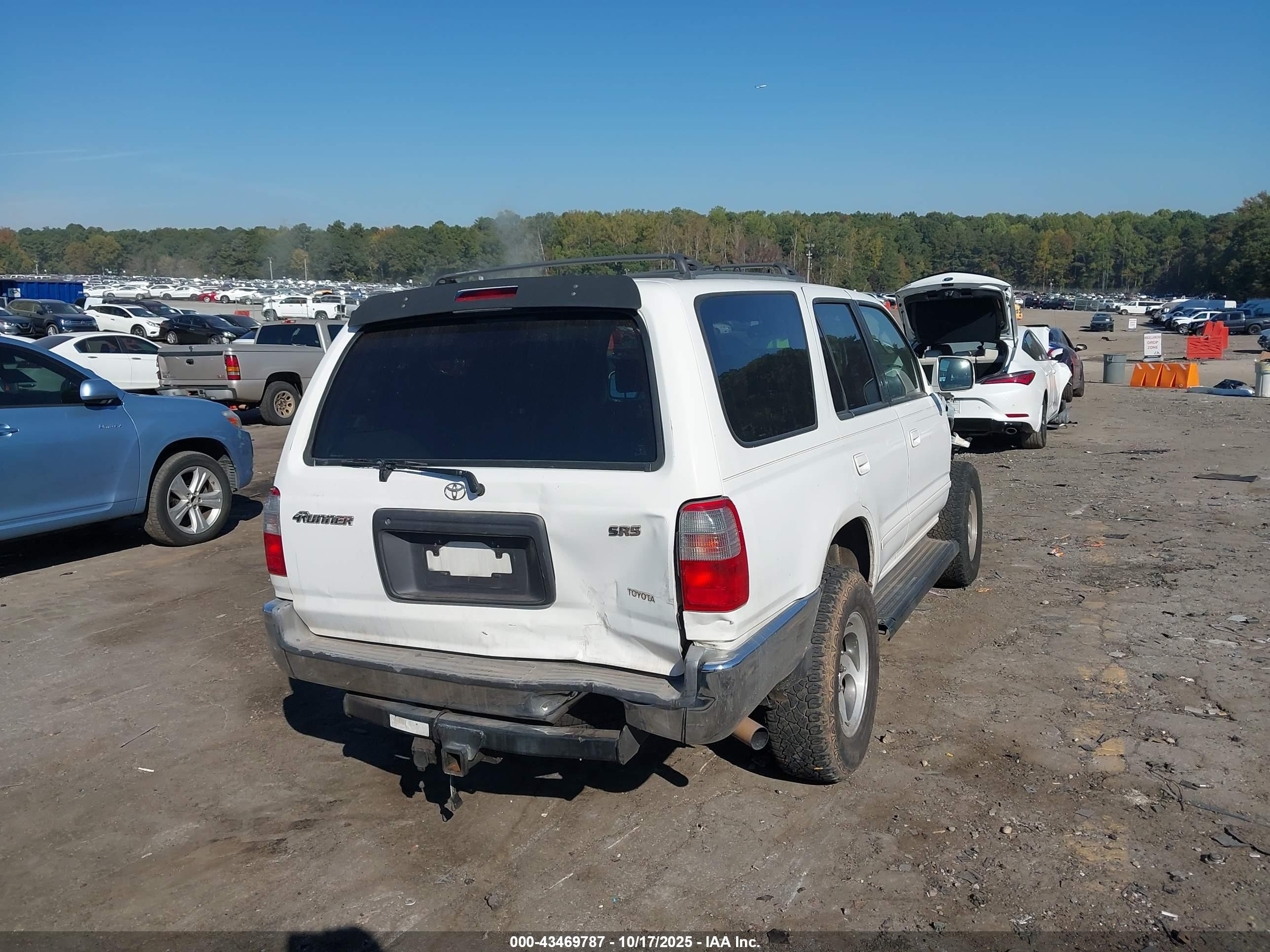 TOYOTA 4RUNNER image 4