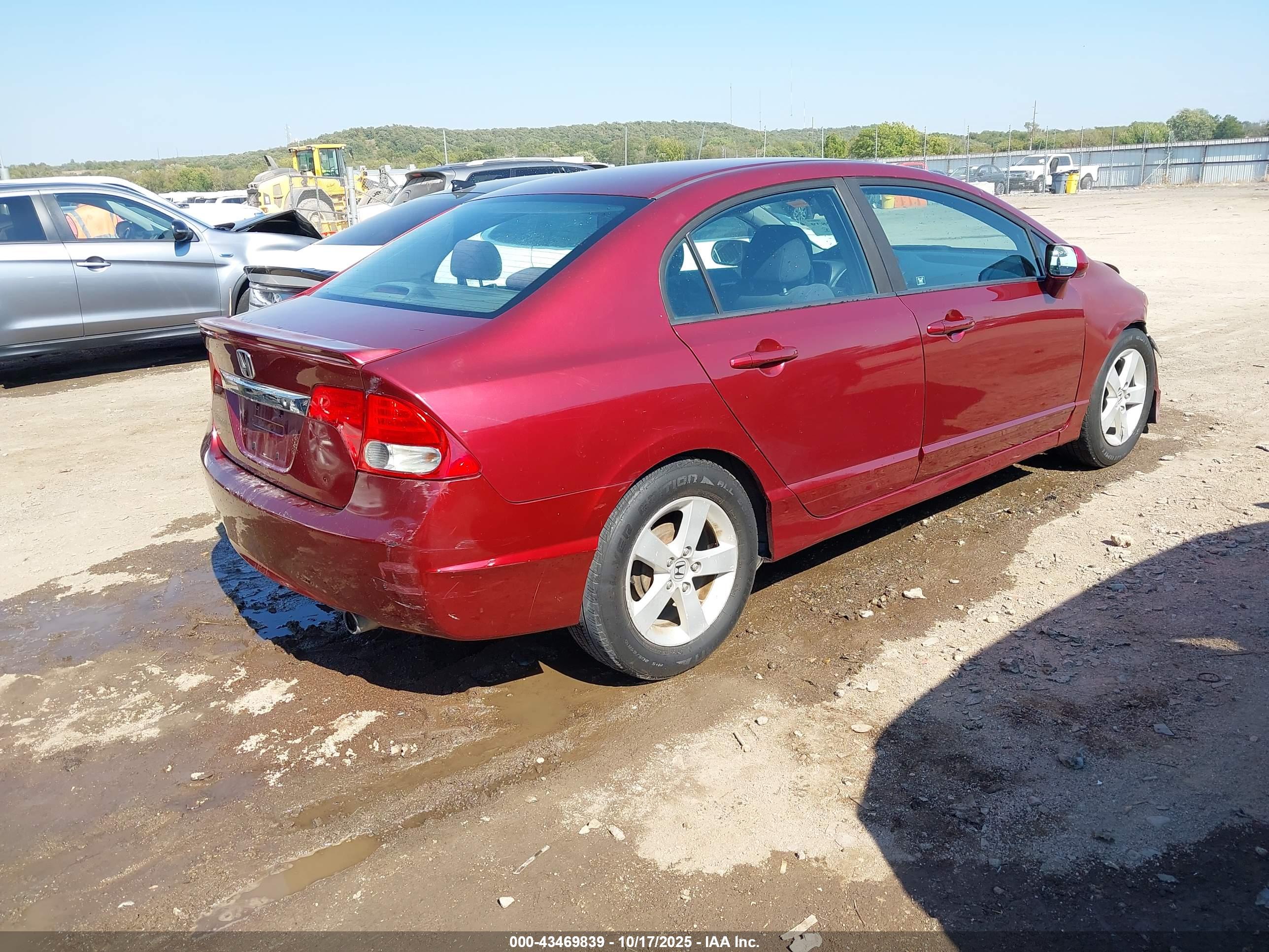 HONDA CIVIC image 4