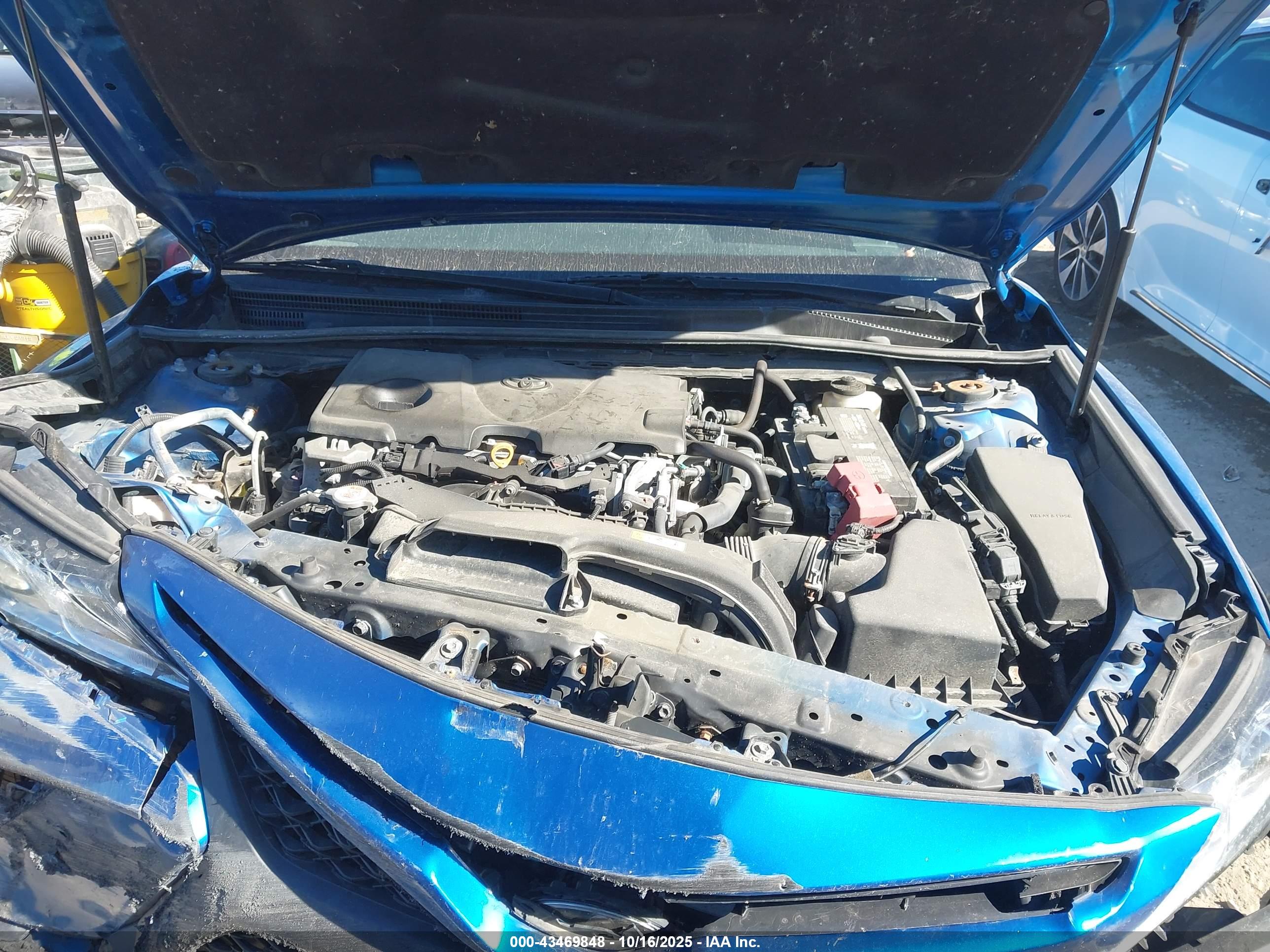 TOYOTA CAMRY image 10