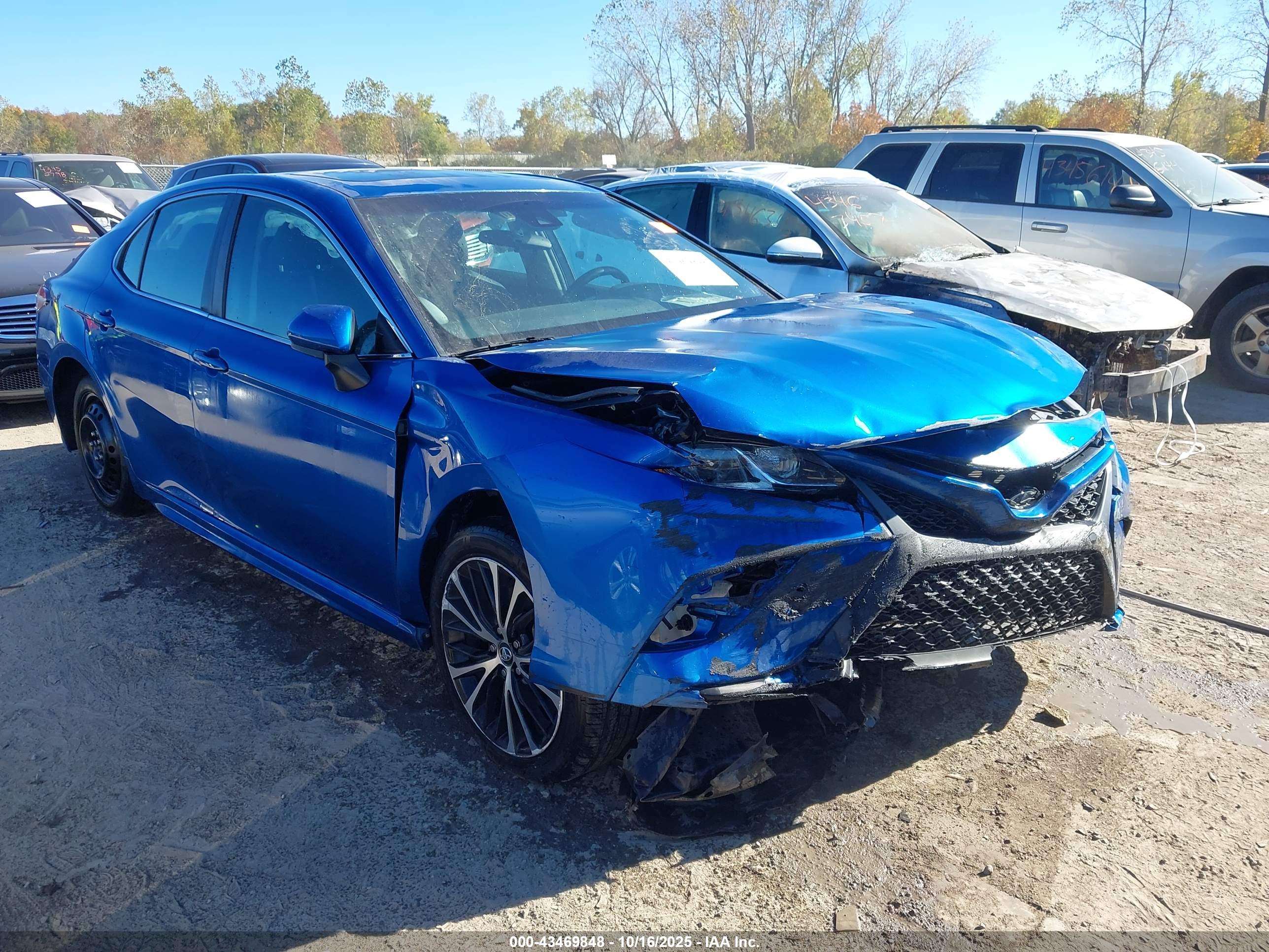 TOYOTA CAMRY image 6