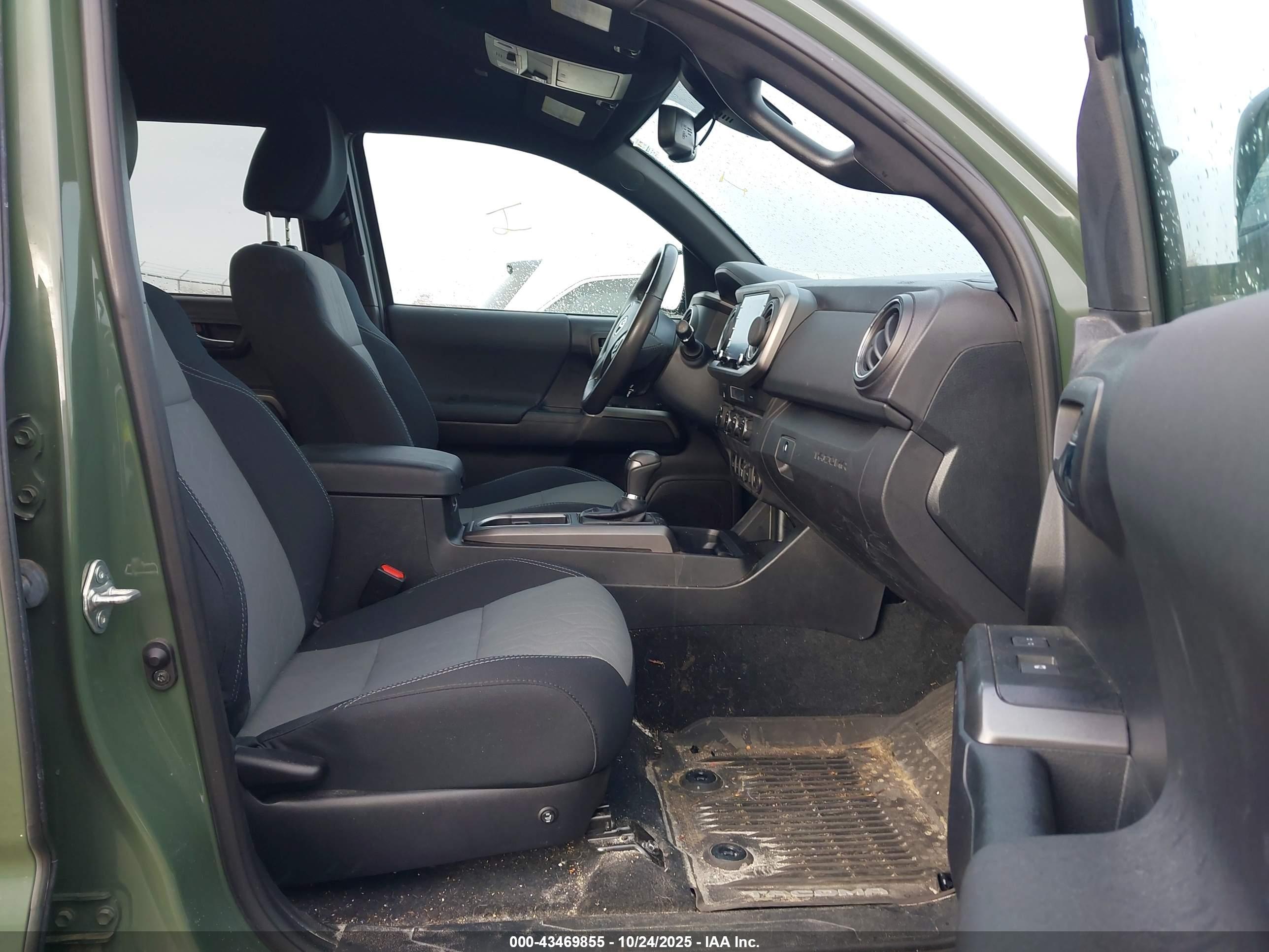 TOYOTA TACOMA image 5