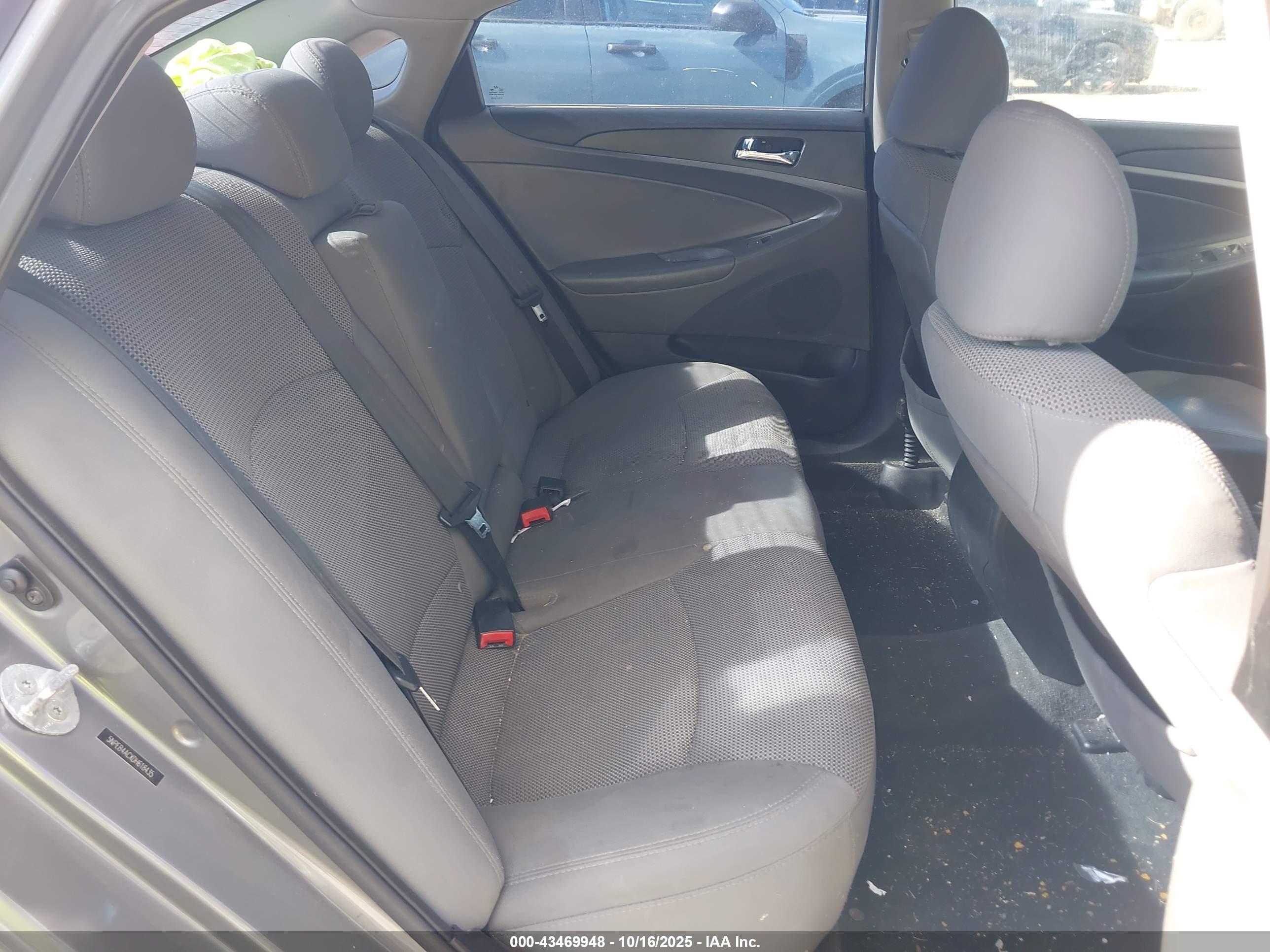 HYUNDAI SONATA image 8