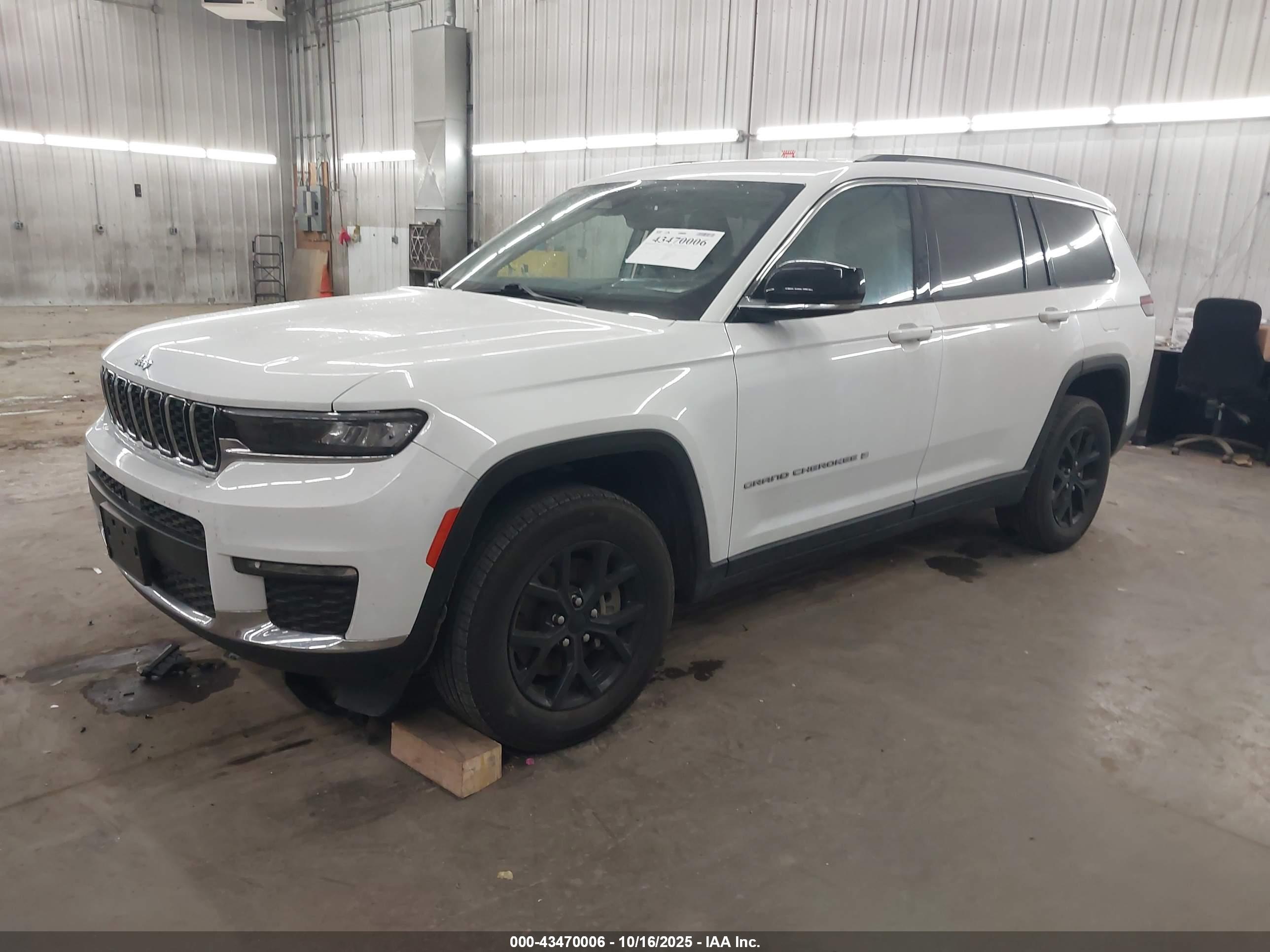 JEEP GRAND image 2
