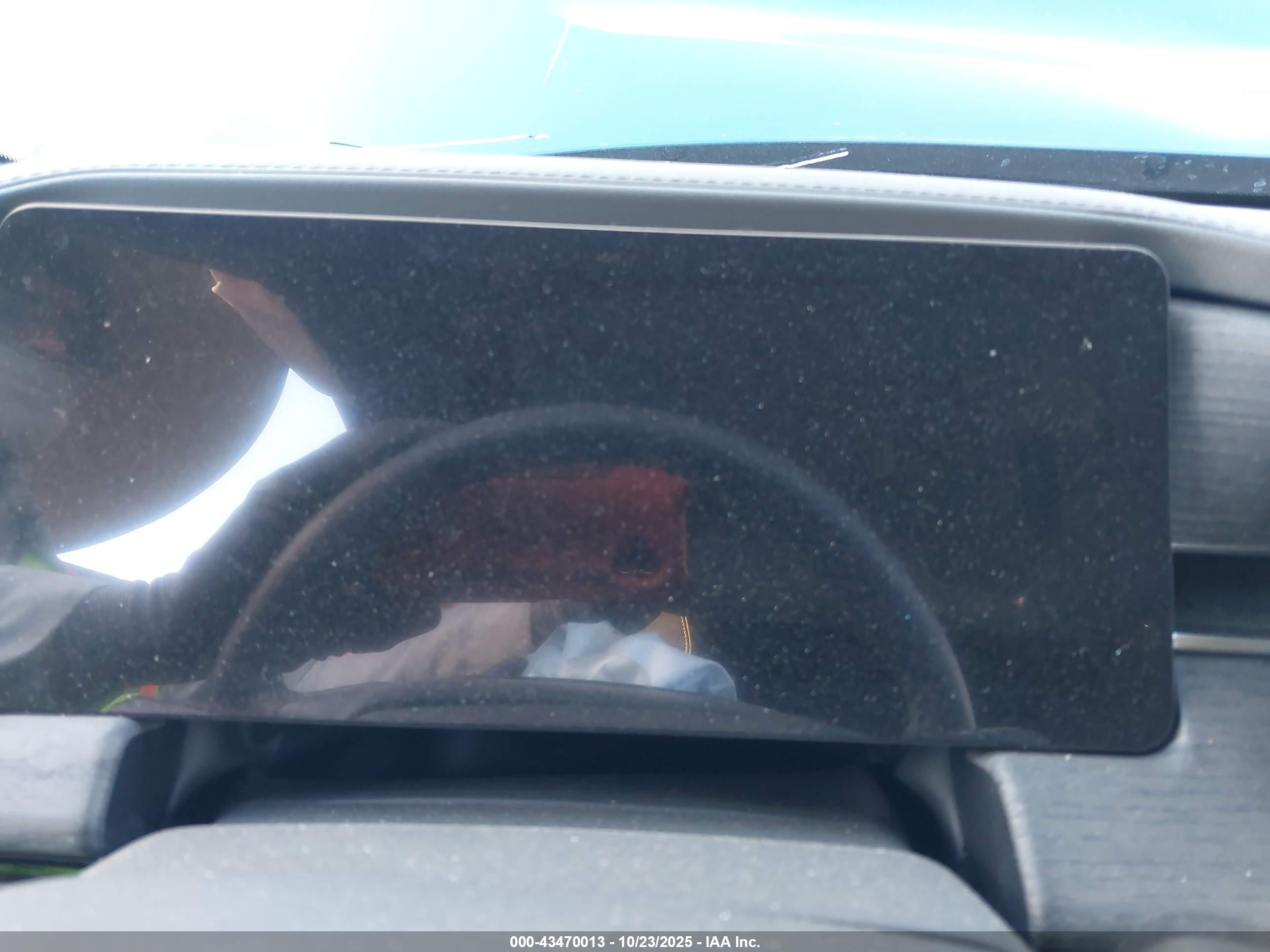 RIVIAN R1T image 7