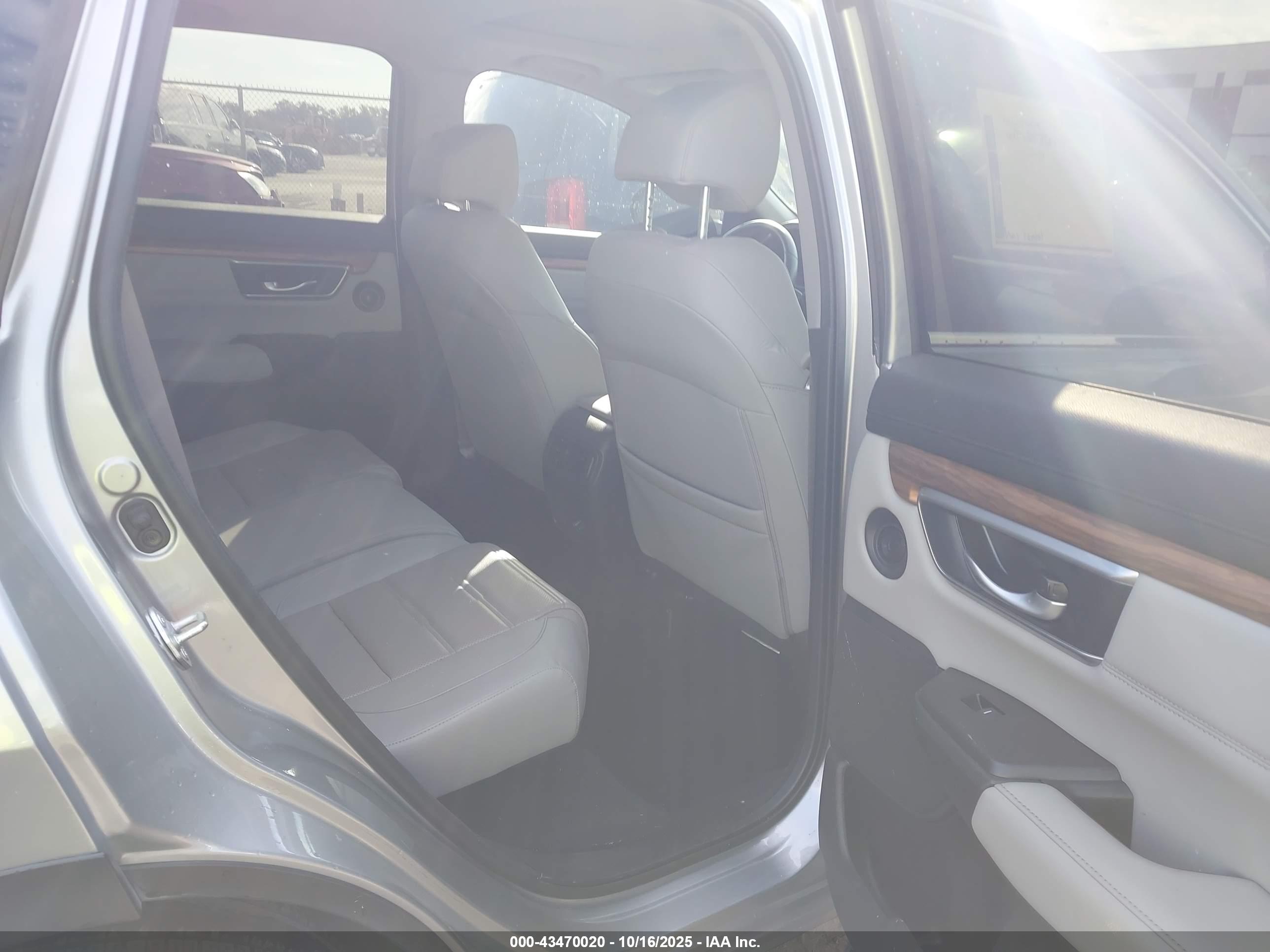 HONDA CR-V image 8