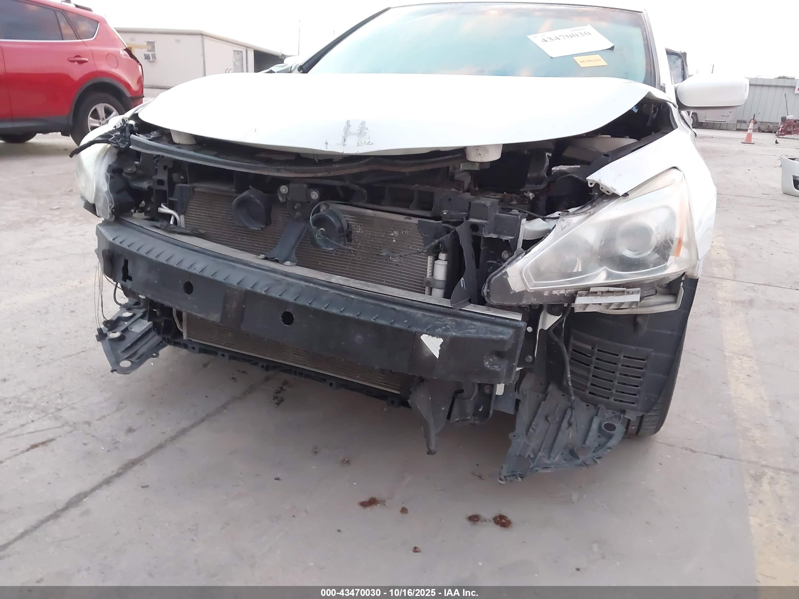 NISSAN ALTIMA image 6