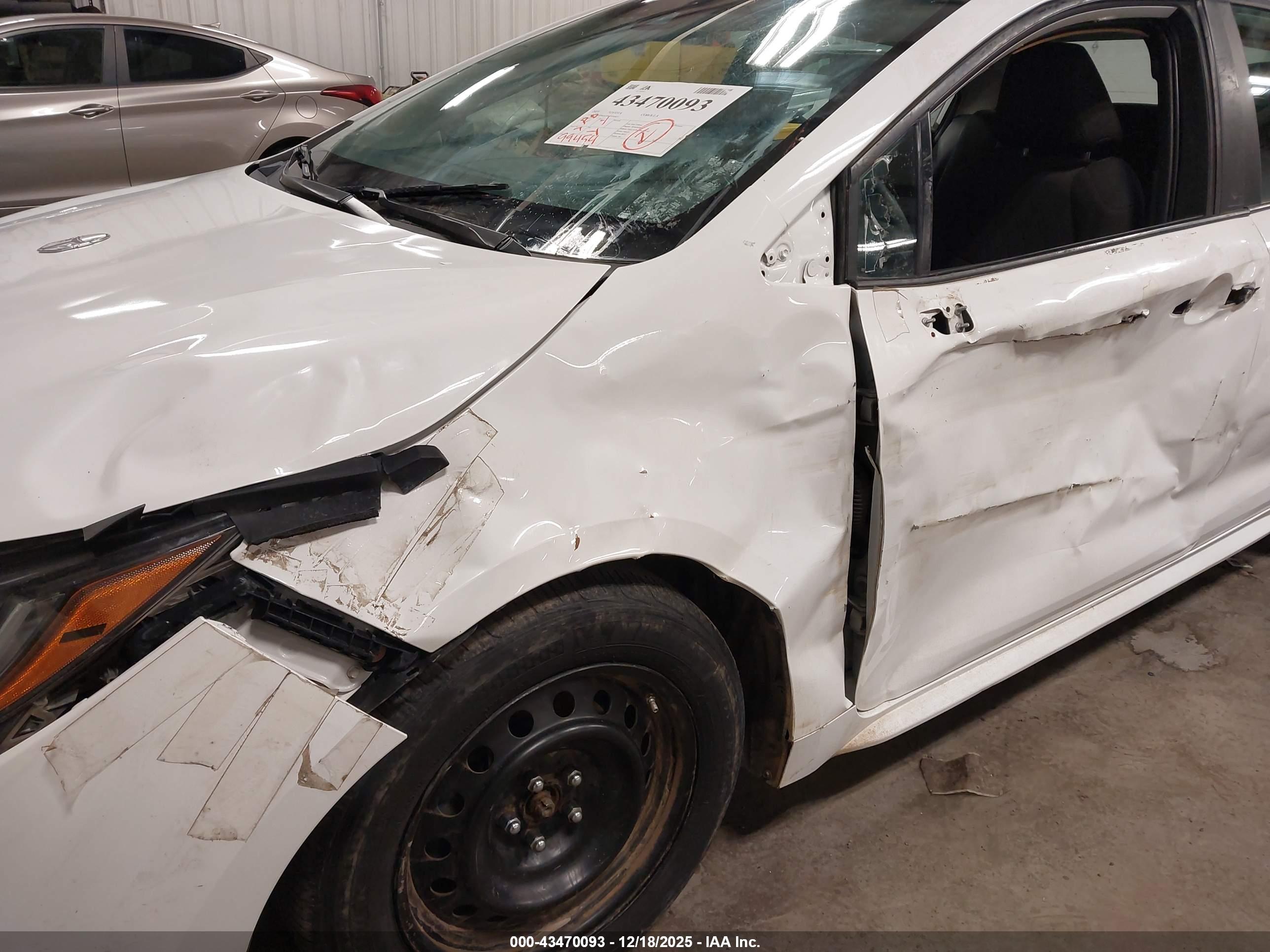 TOYOTA COROLLA image 6
