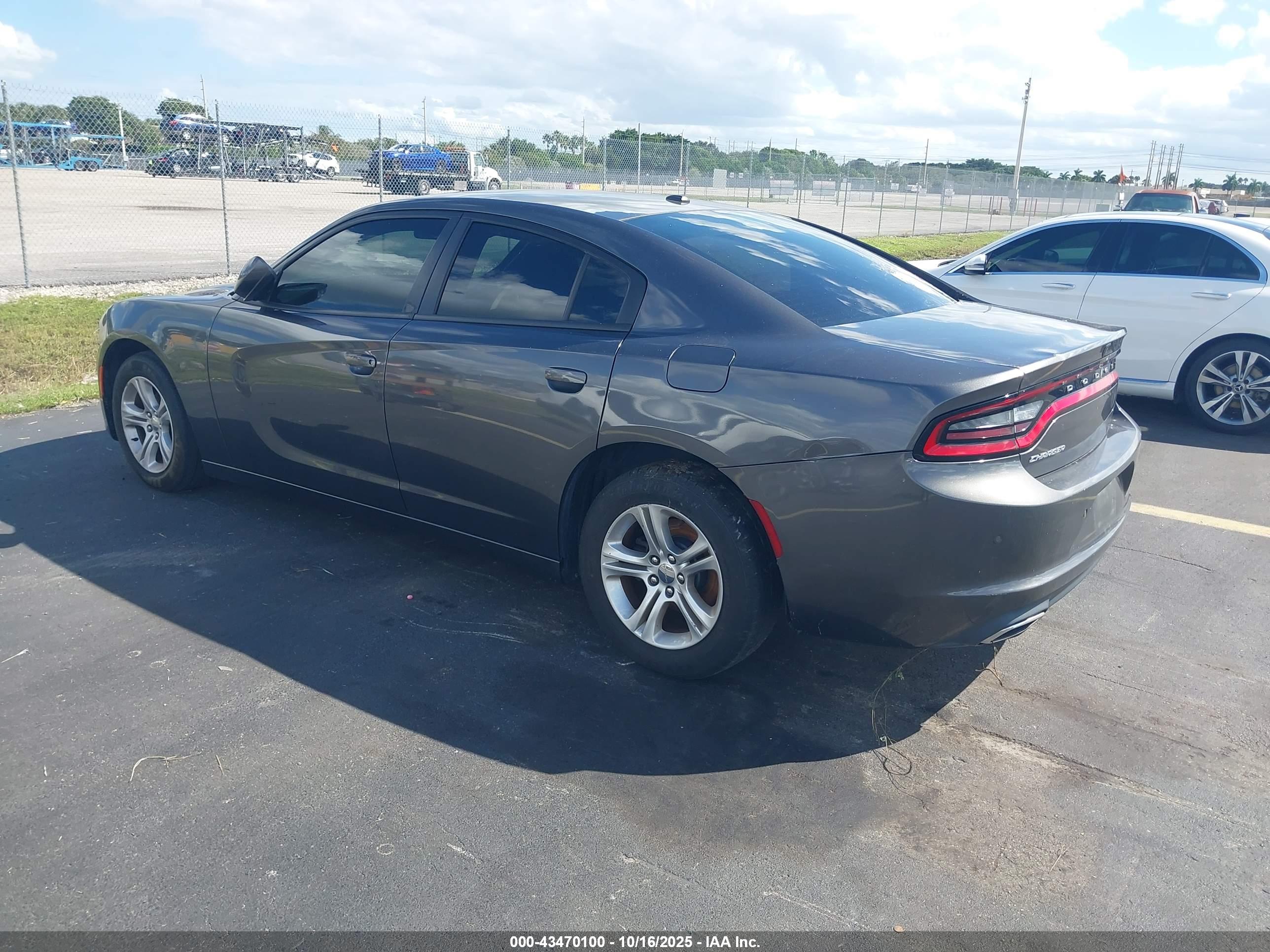 DODGE CHARGER image 3