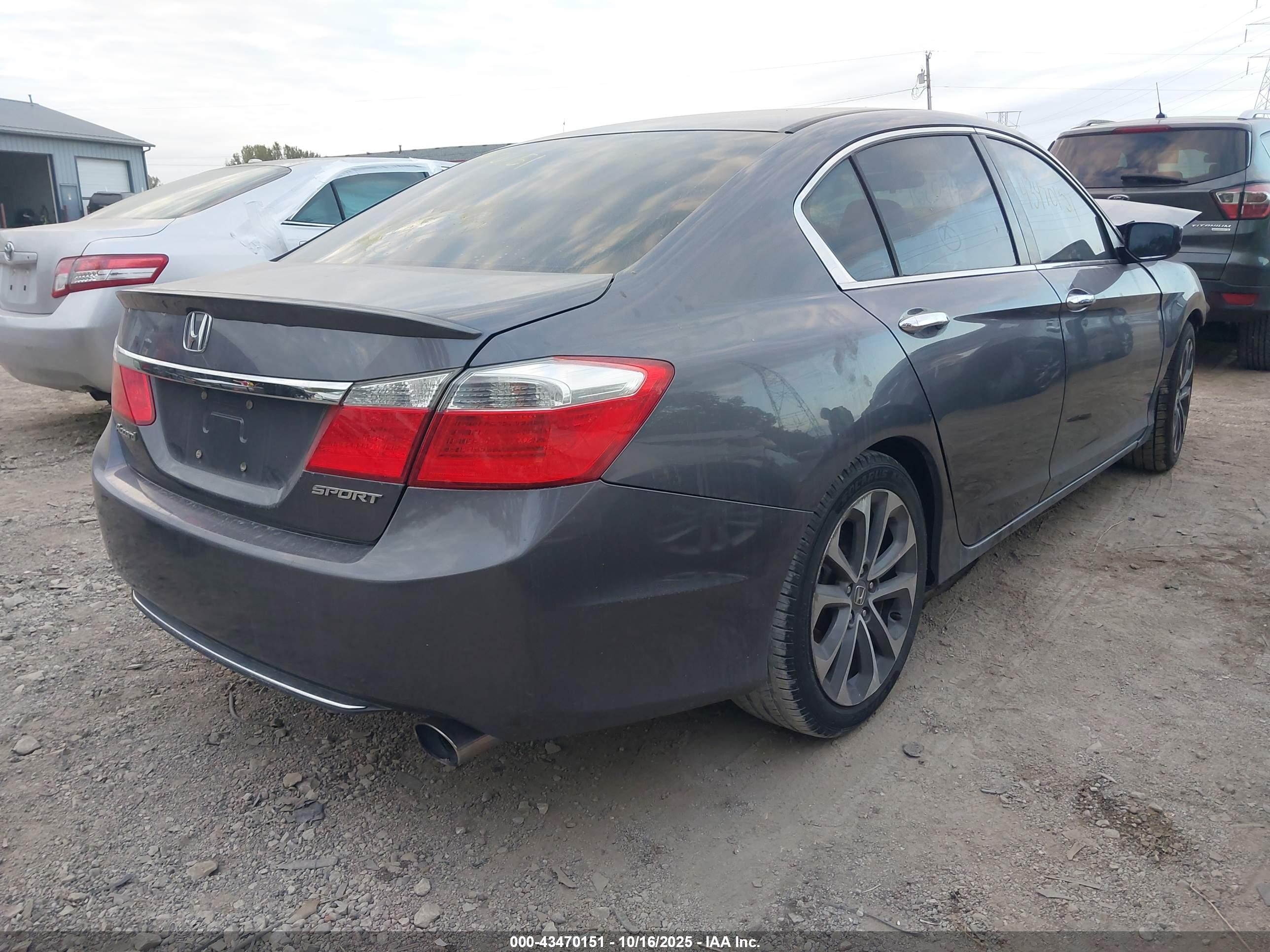 HONDA ACCORD image 4