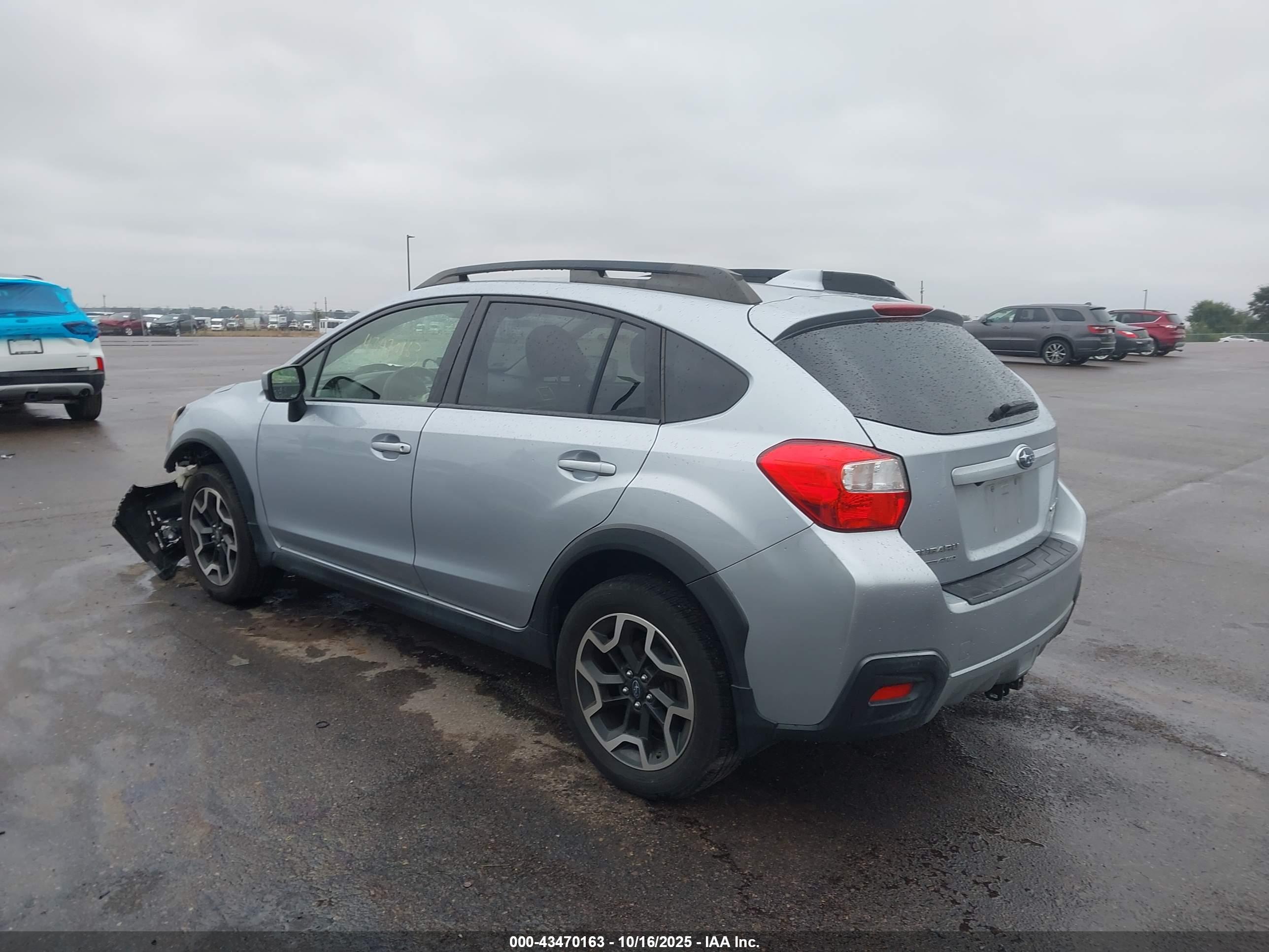 SUBARU CROSSTREK image 3