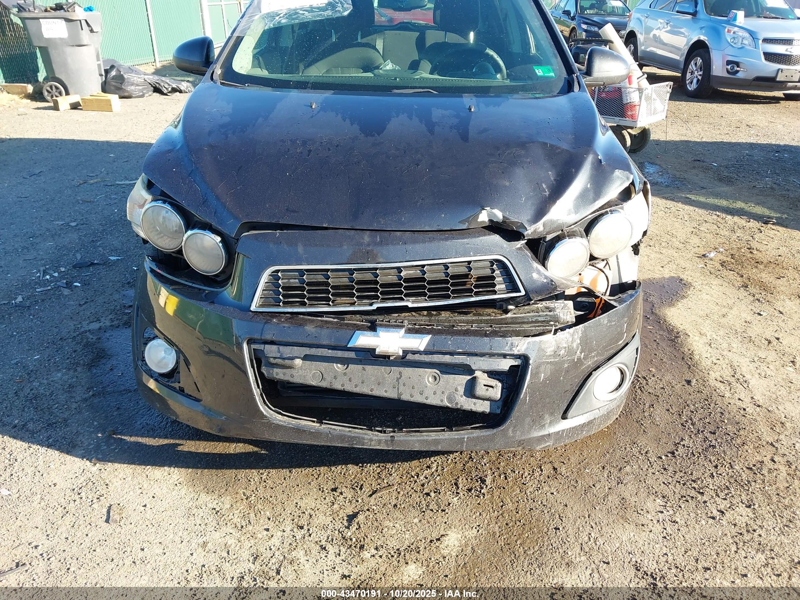CHEVROLET SONIC image 6