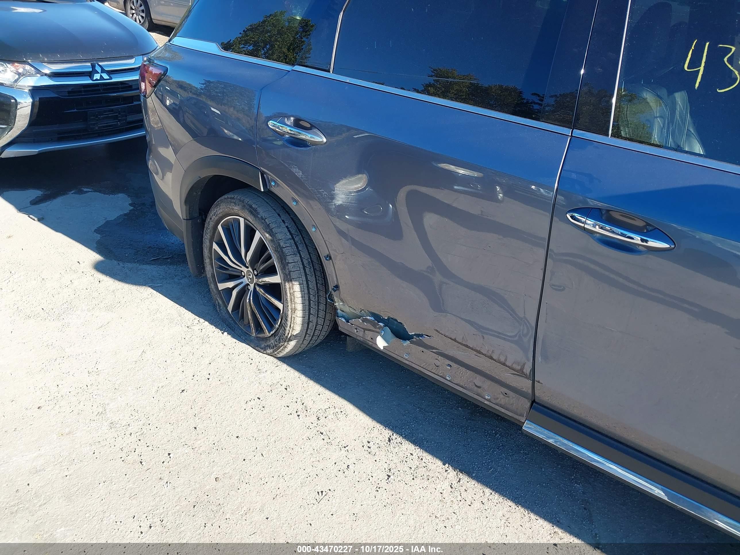 INFINITI QX60 image 6